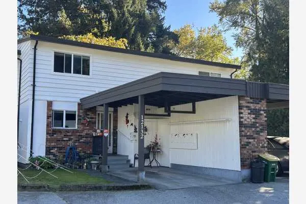 12132 Schmidt Crescent