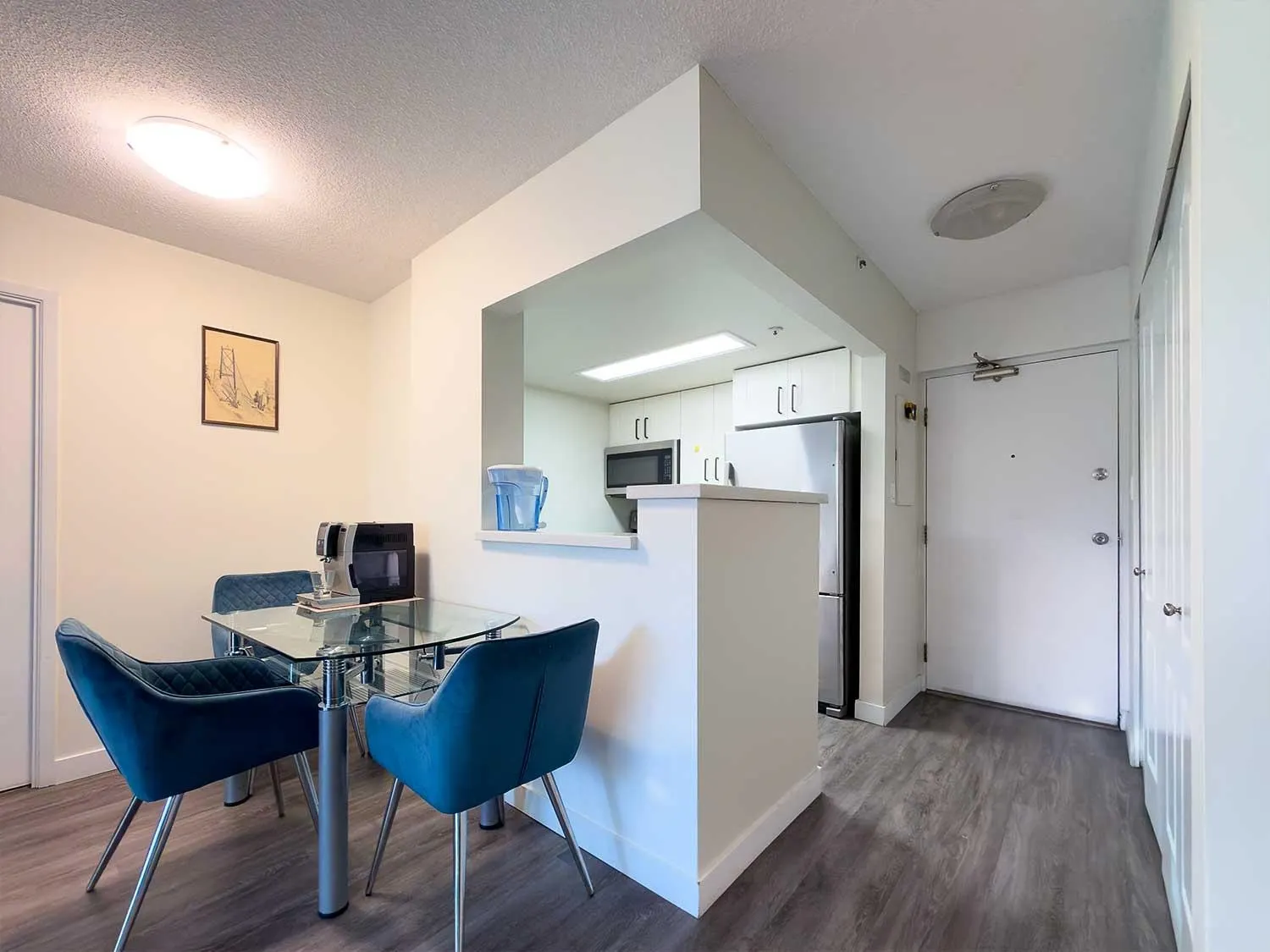 828 Agnes Street #904