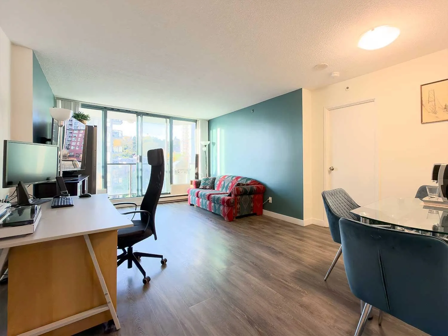 828 Agnes Street #904