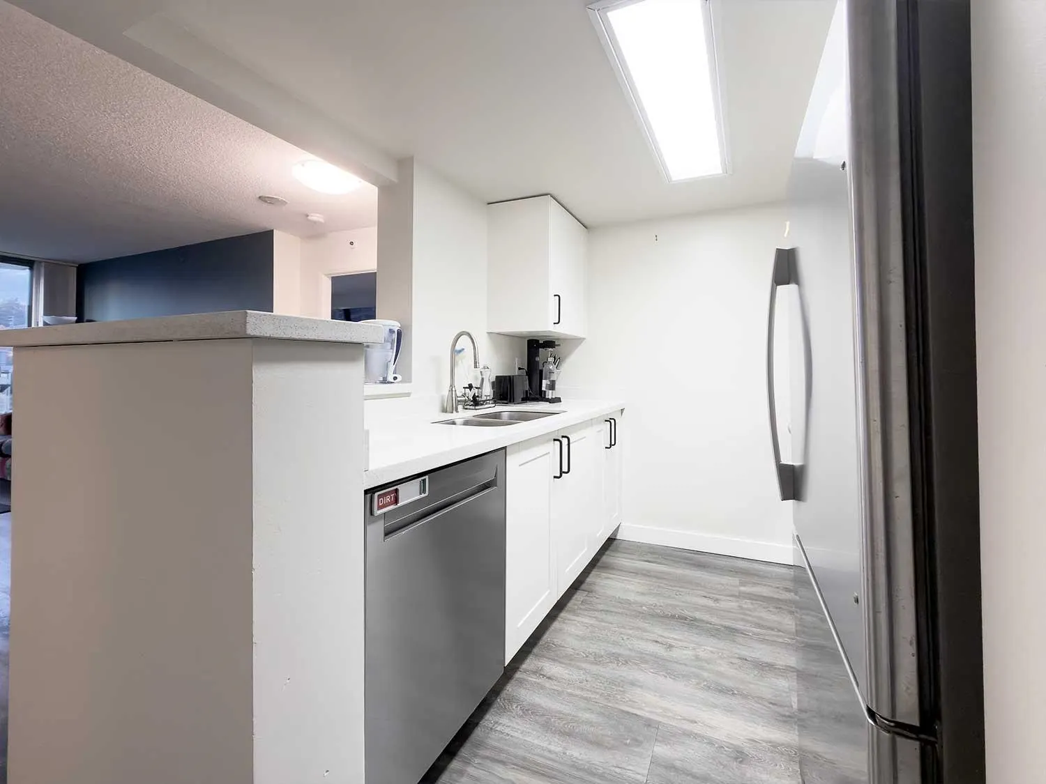 828 Agnes Street #904