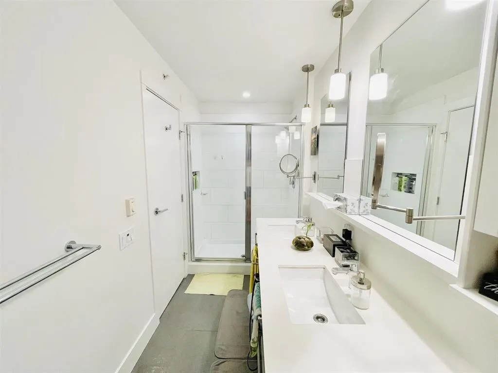 6868 Burlington Avenue #35