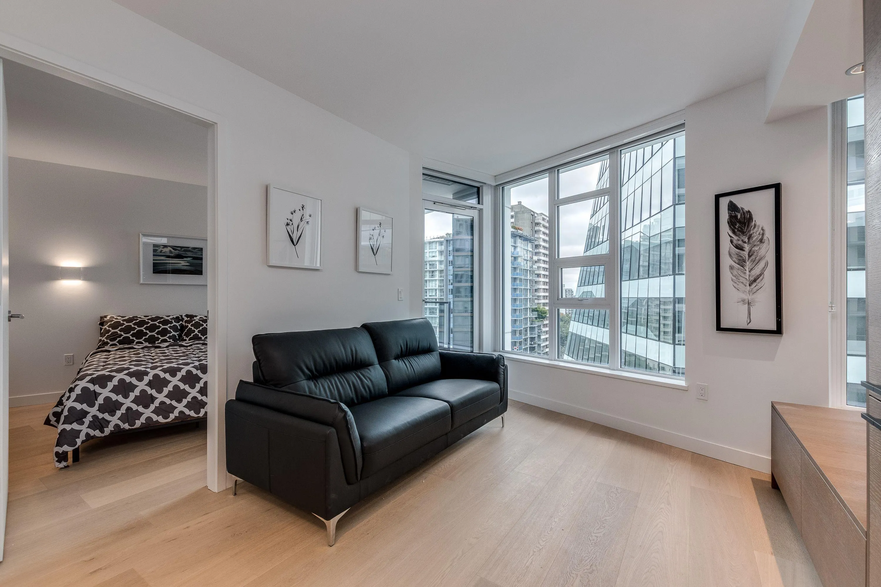 1289 Hornby Street #1102