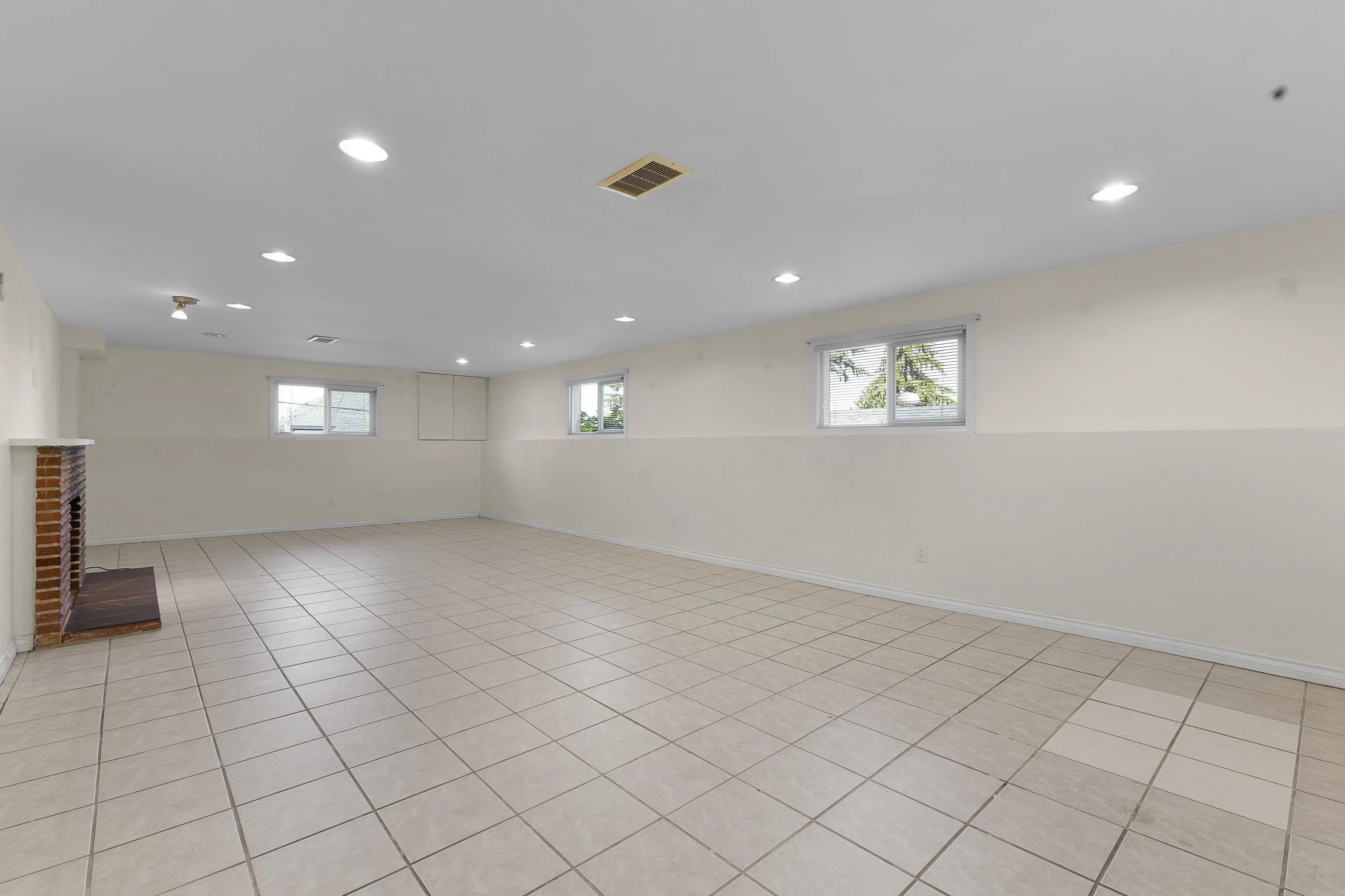 11028 129a Street