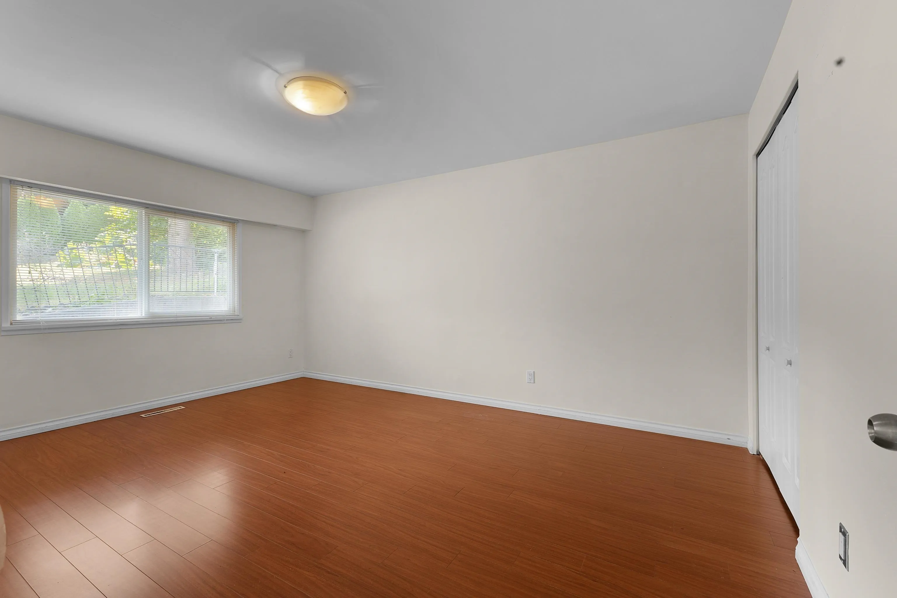 11028 129a Street
