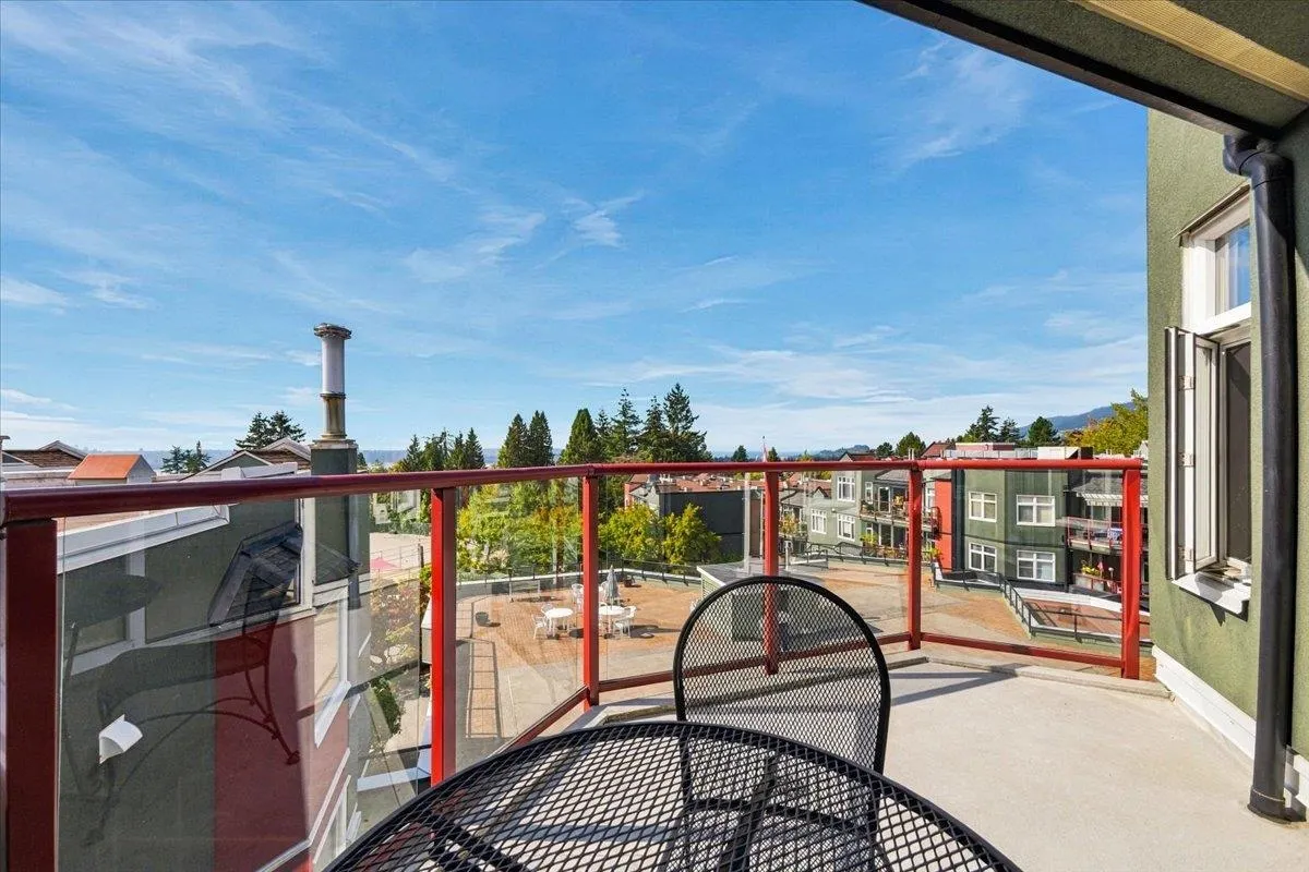 121 W 29th Street #403
