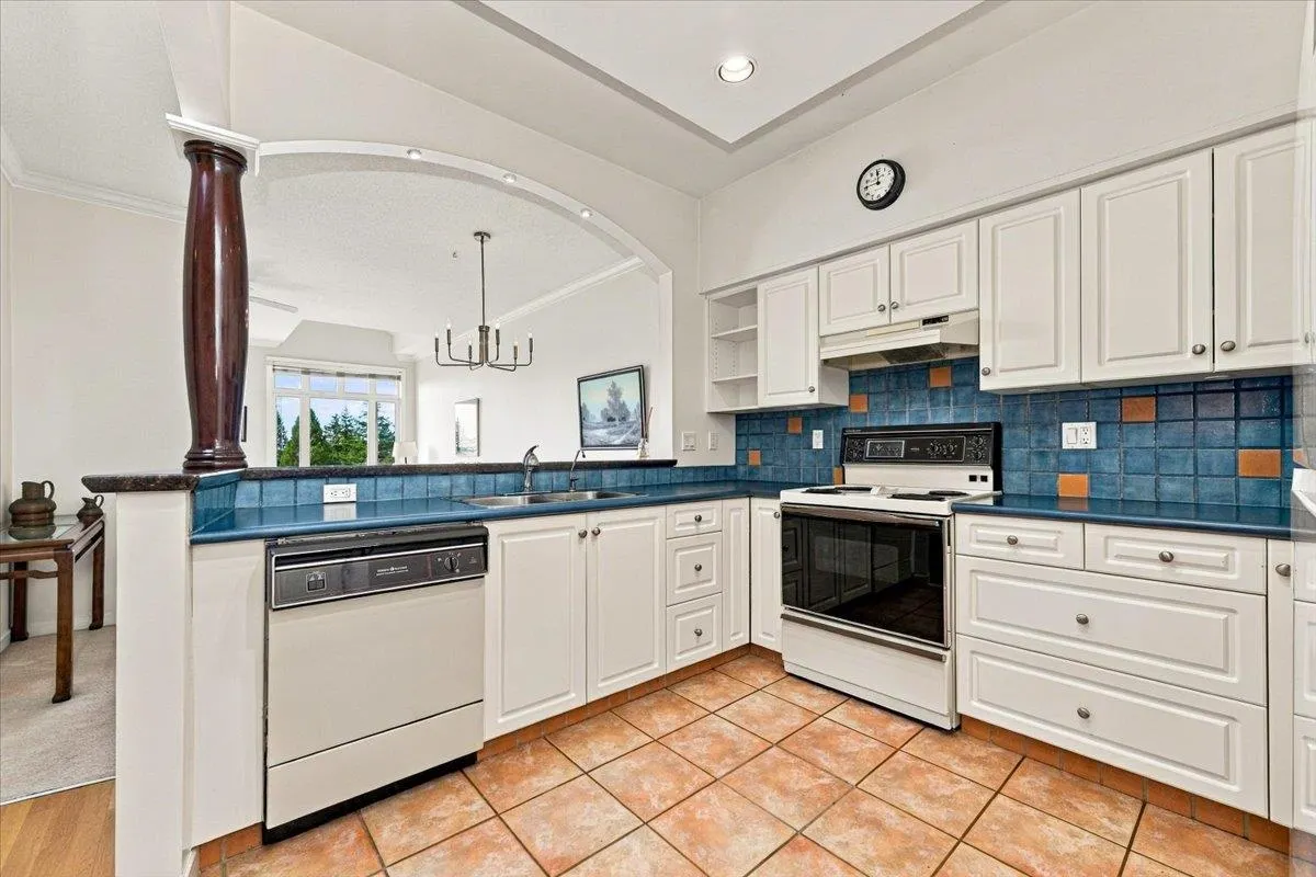 121 W 29th Street #403