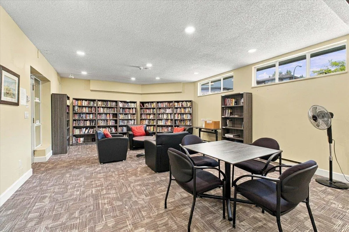 121 W 29th Street #403