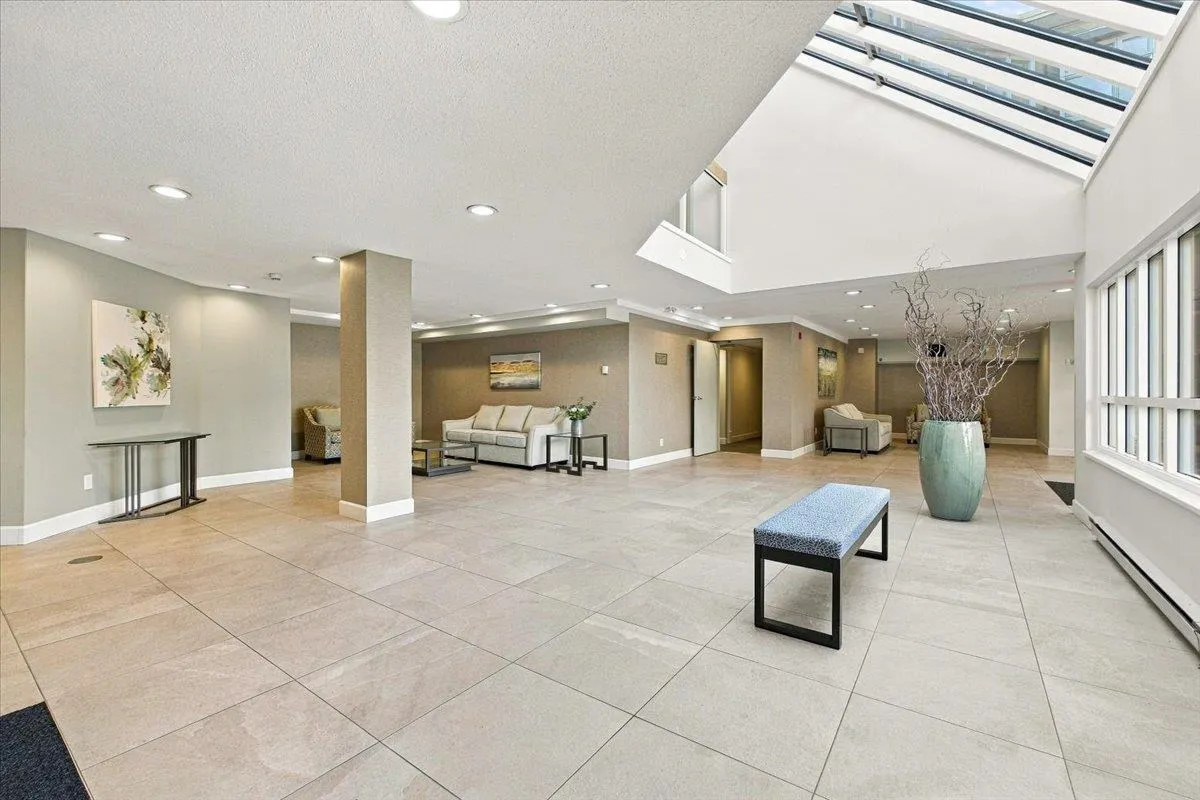 121 W 29th Street #403