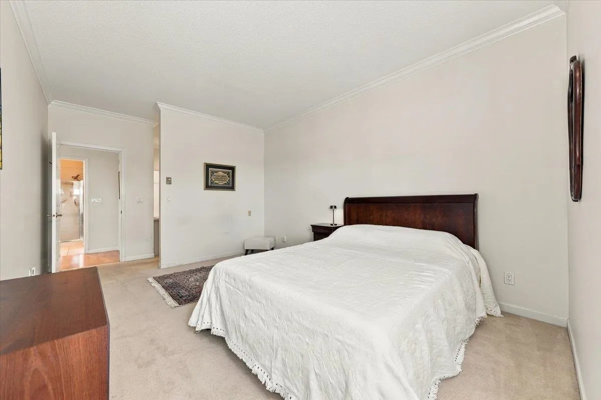 121 W 29th Street #403