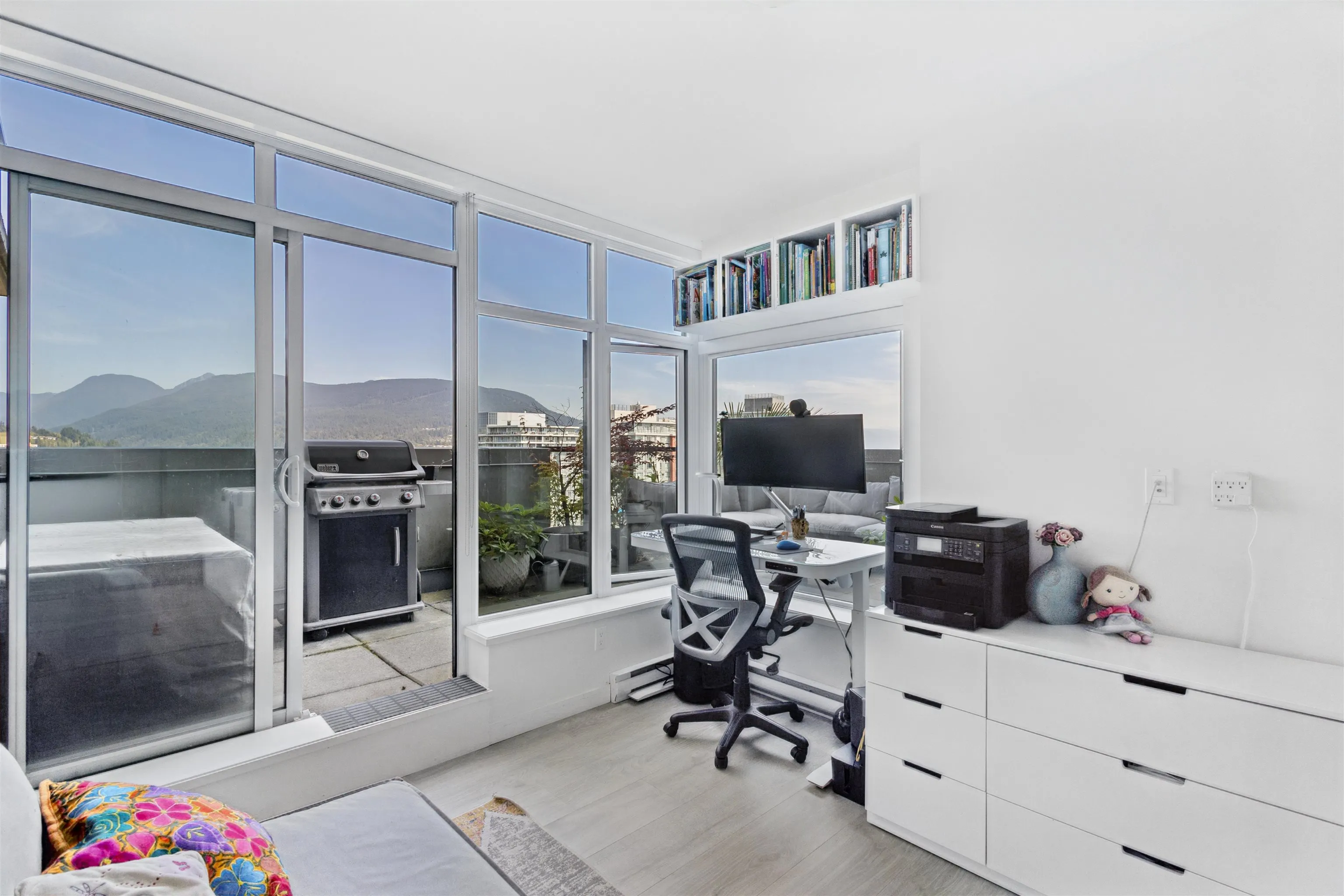 3080 Lincoln Avenue #2802