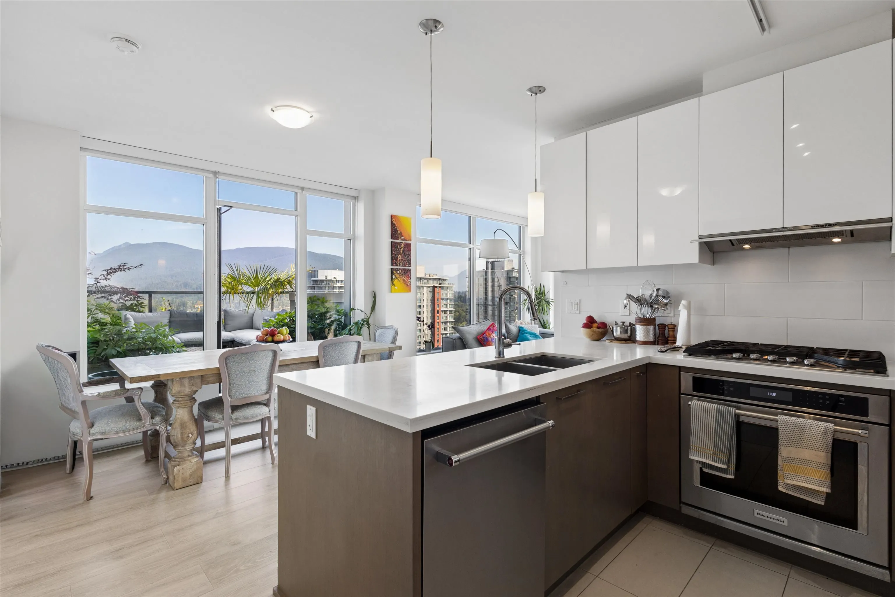 3080 Lincoln Avenue #2802