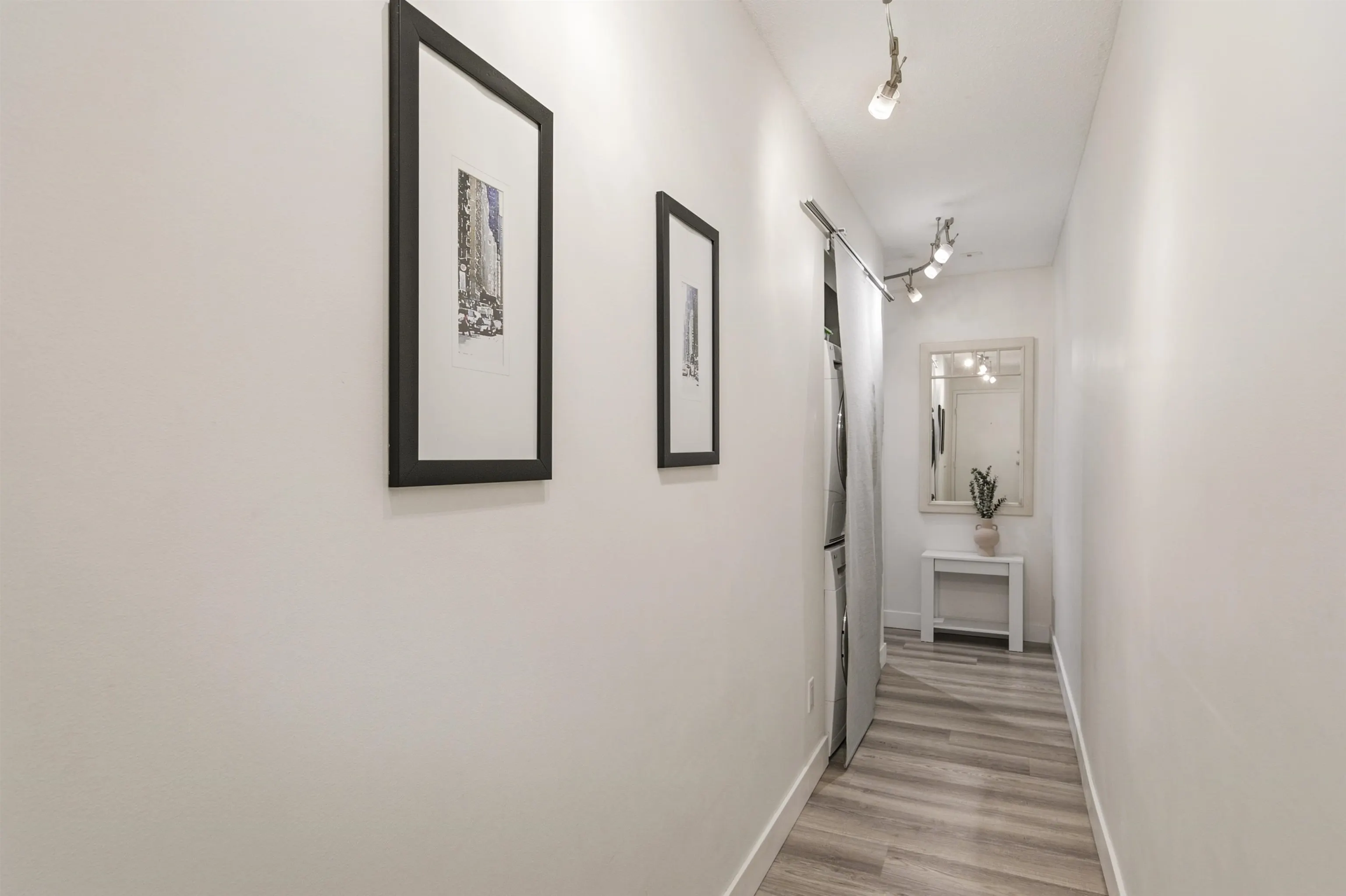 270 W 3rd Street #203