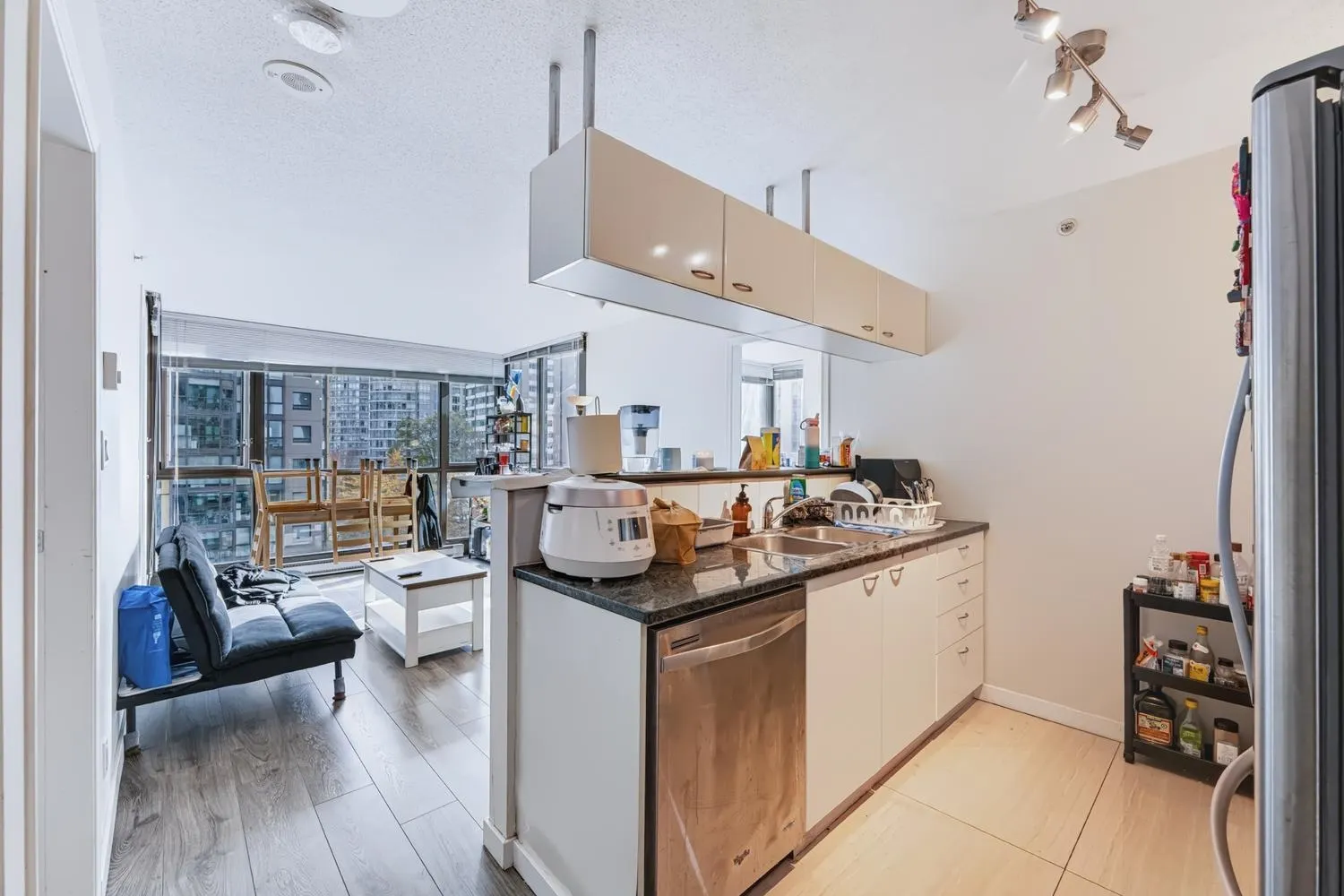 1367 Alberni Street #806