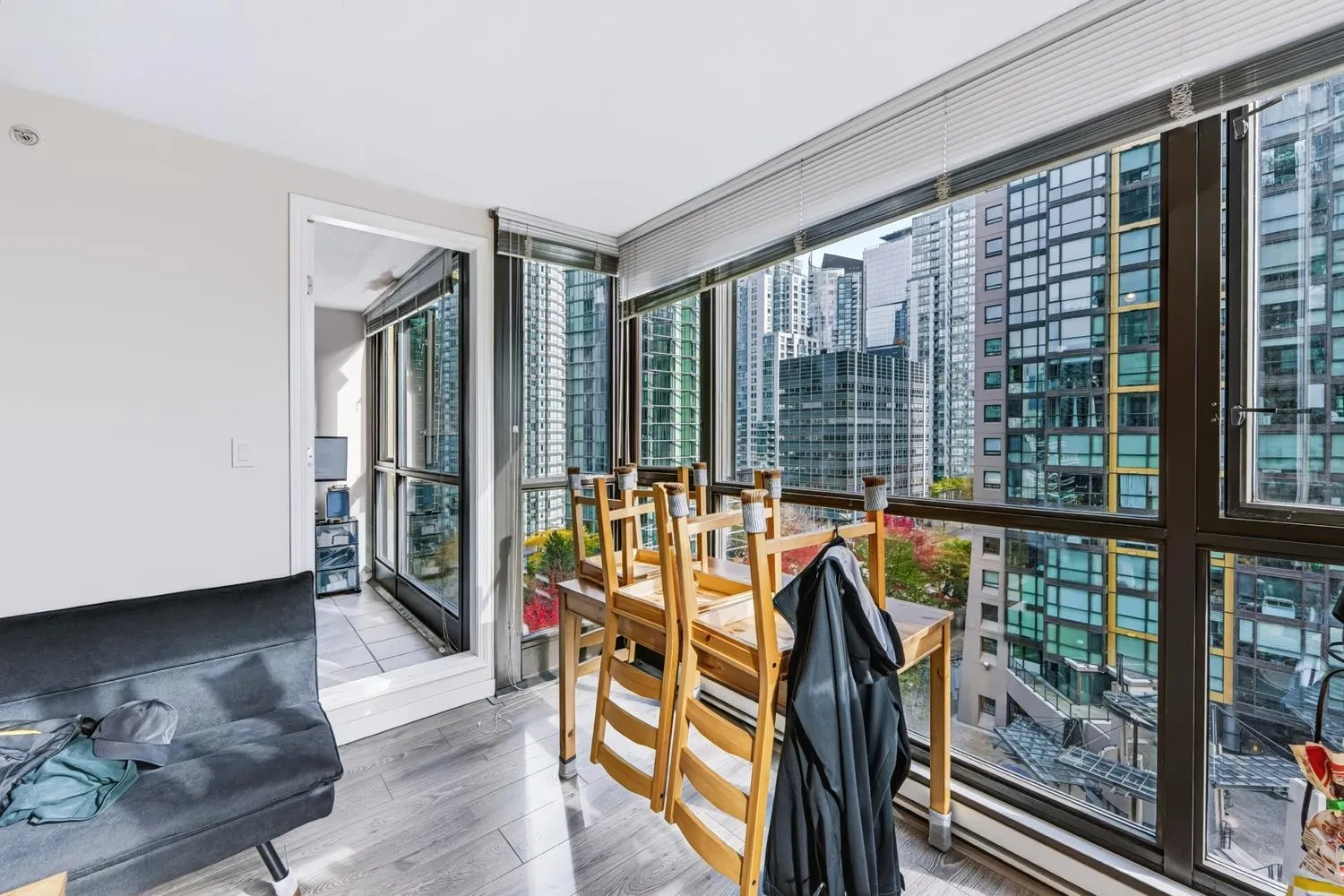 1367 Alberni Street #806