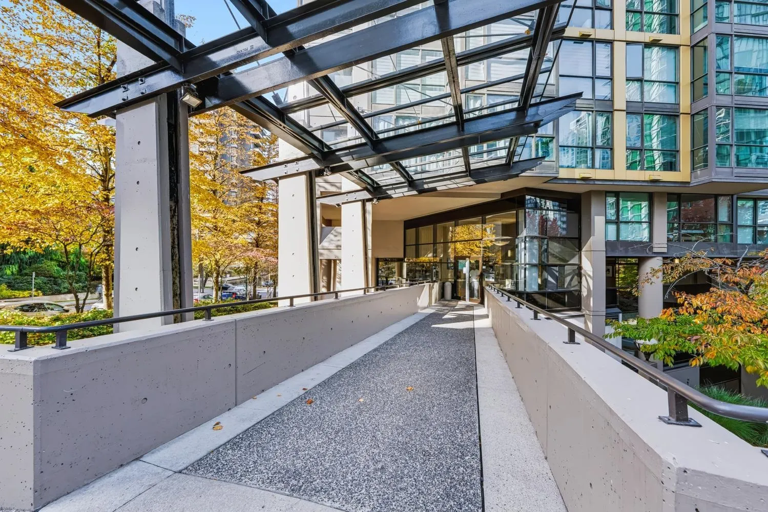 1367 Alberni Street #806