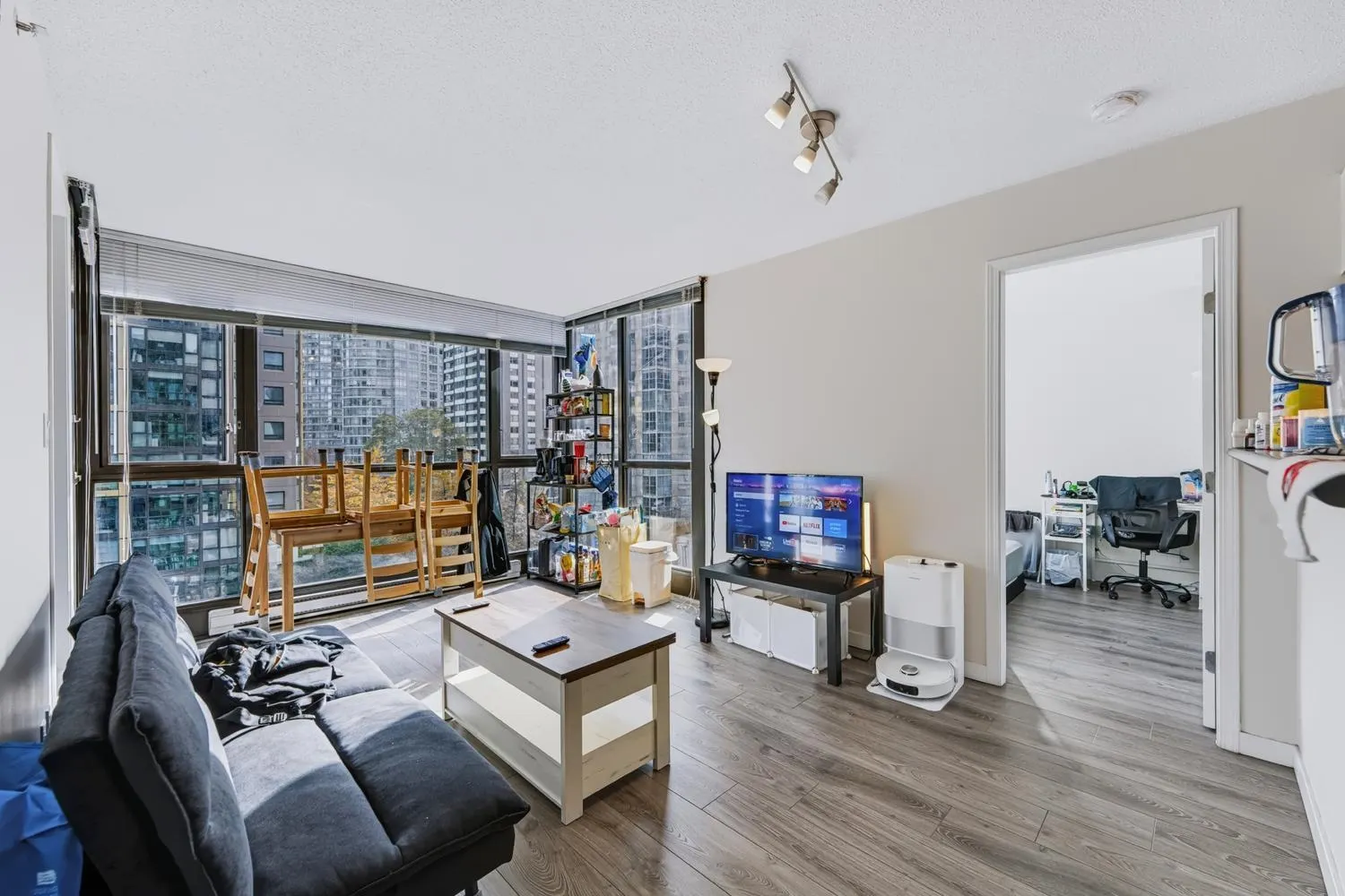 1367 Alberni Street #806