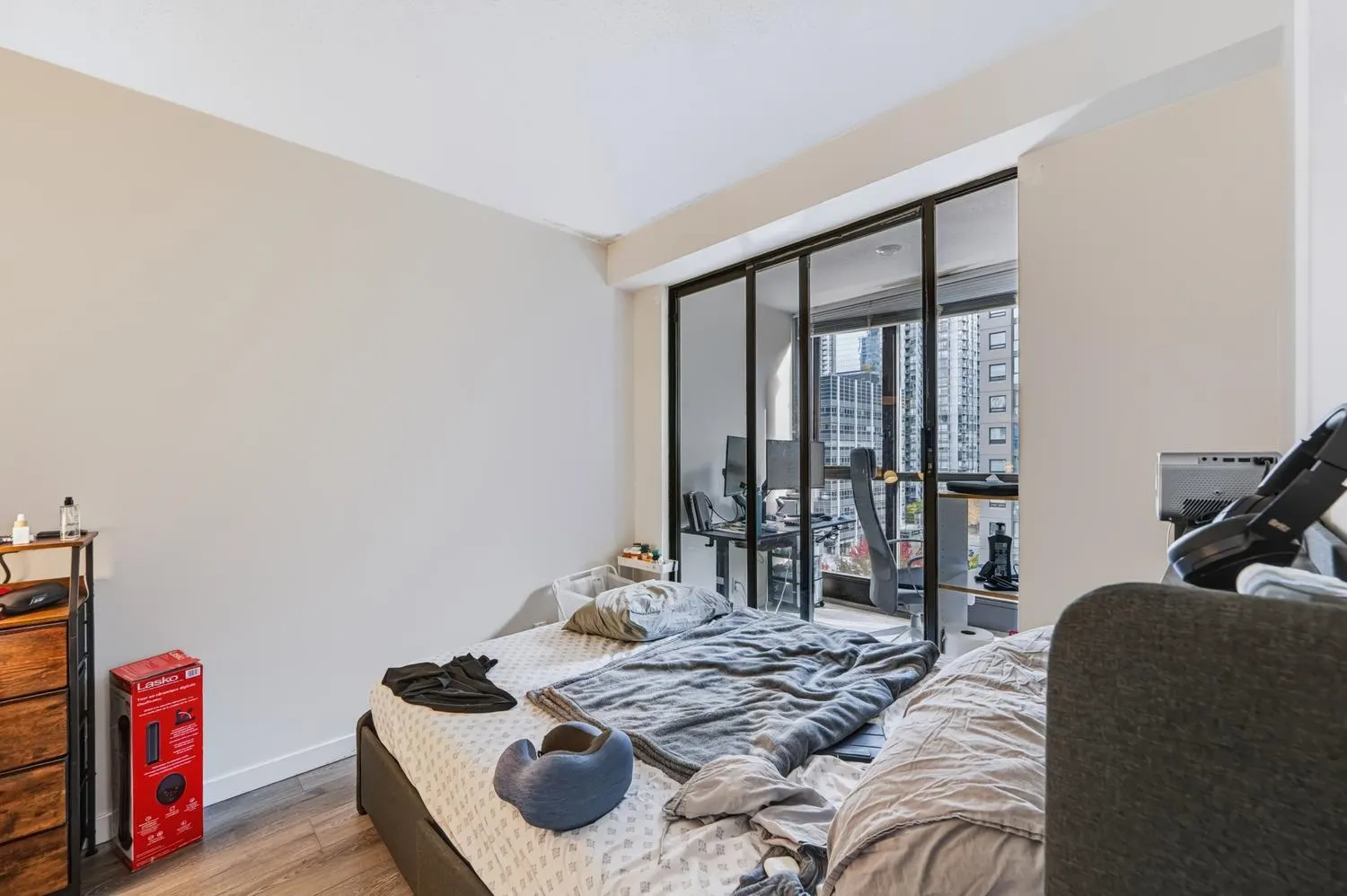 1367 Alberni Street #806