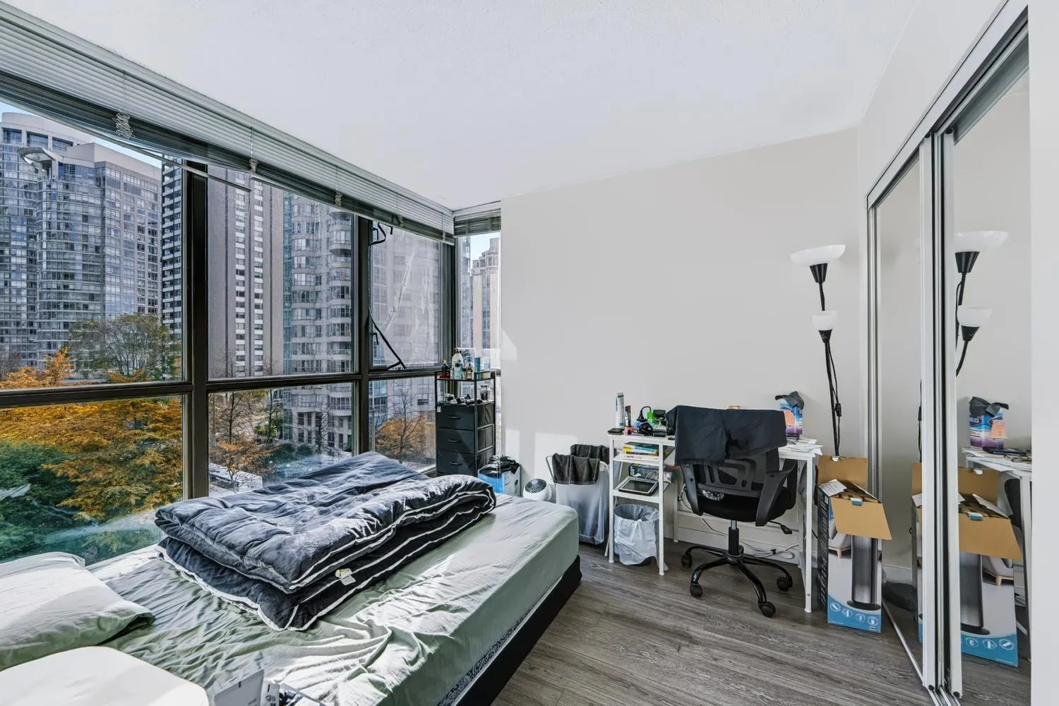 1367 Alberni Street #806