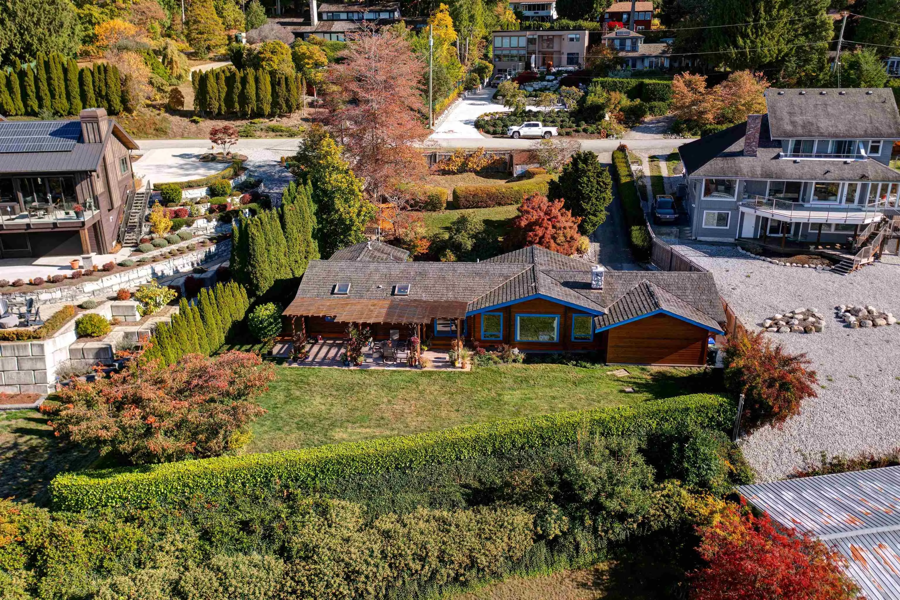 5229 Yacht Road