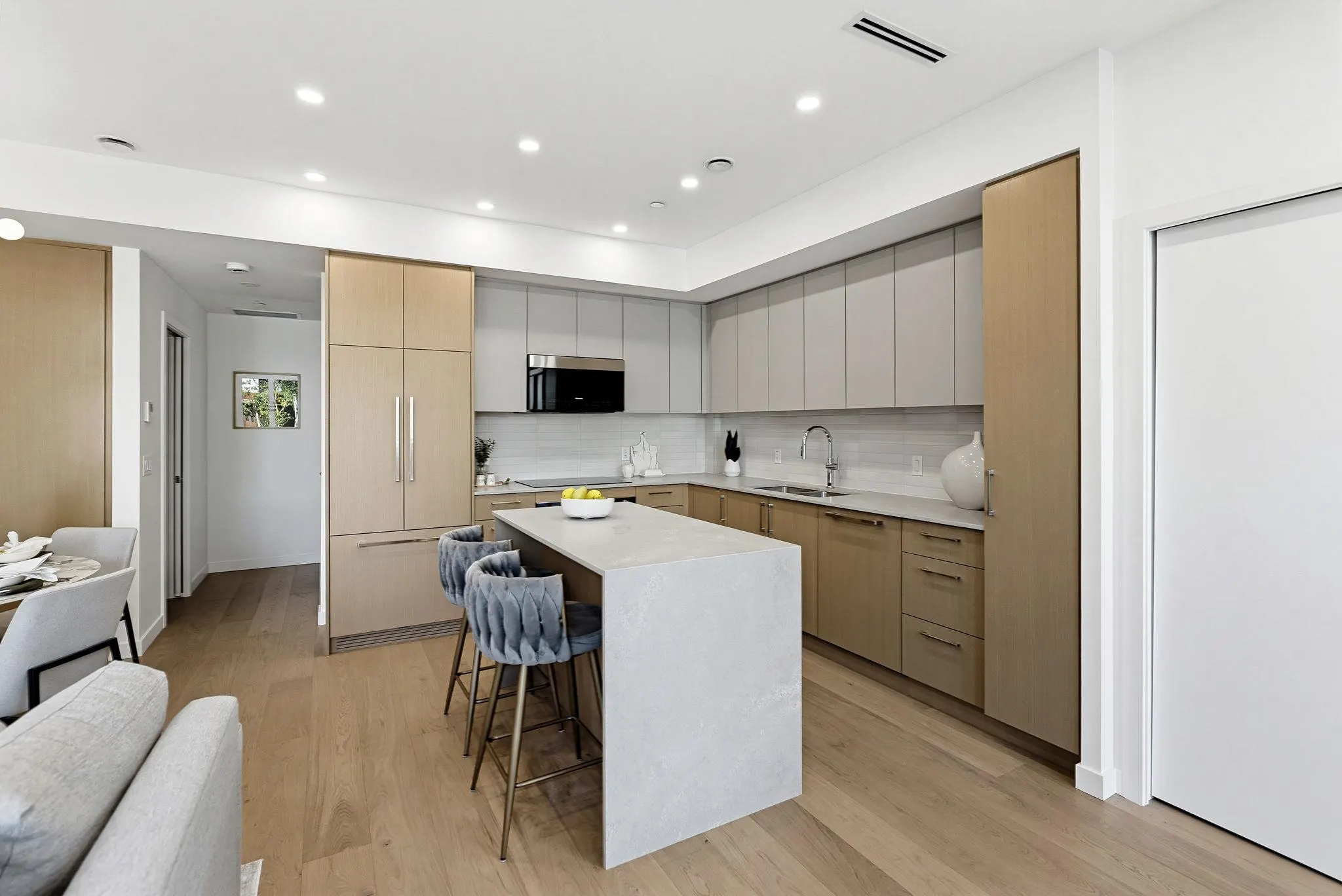 60 E 17th Avenue #1