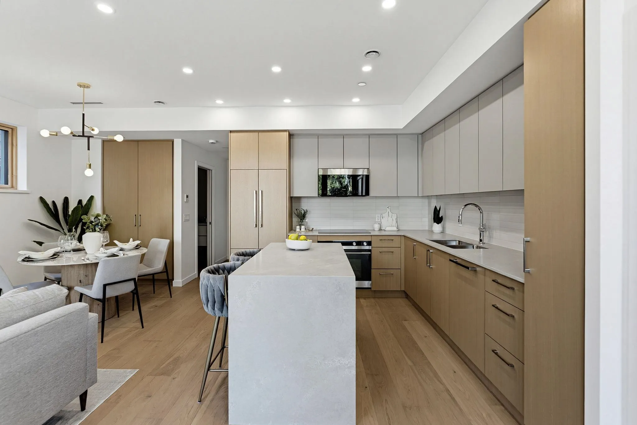 60 E 17th Avenue #1