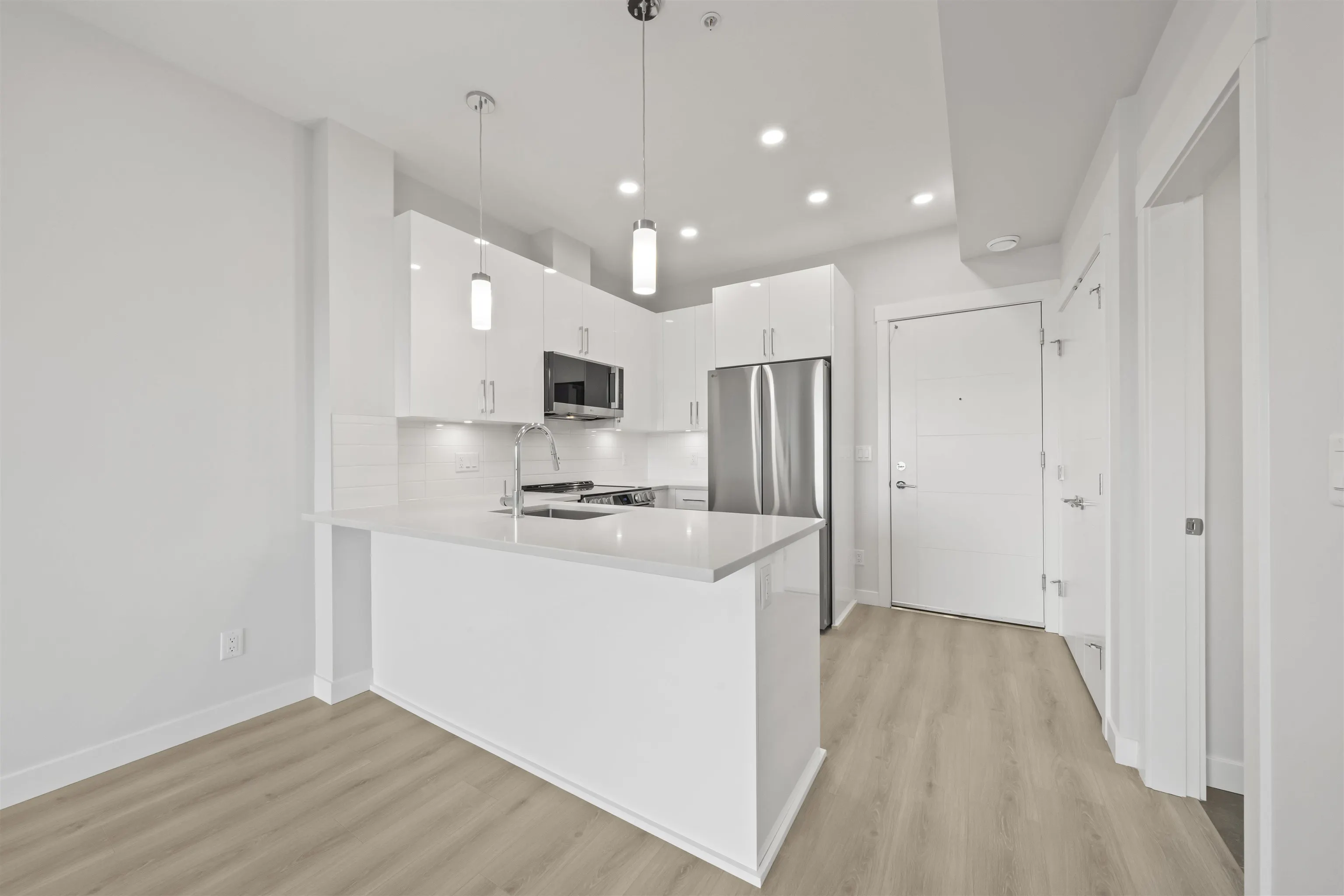 8423 Cedar Street #613
