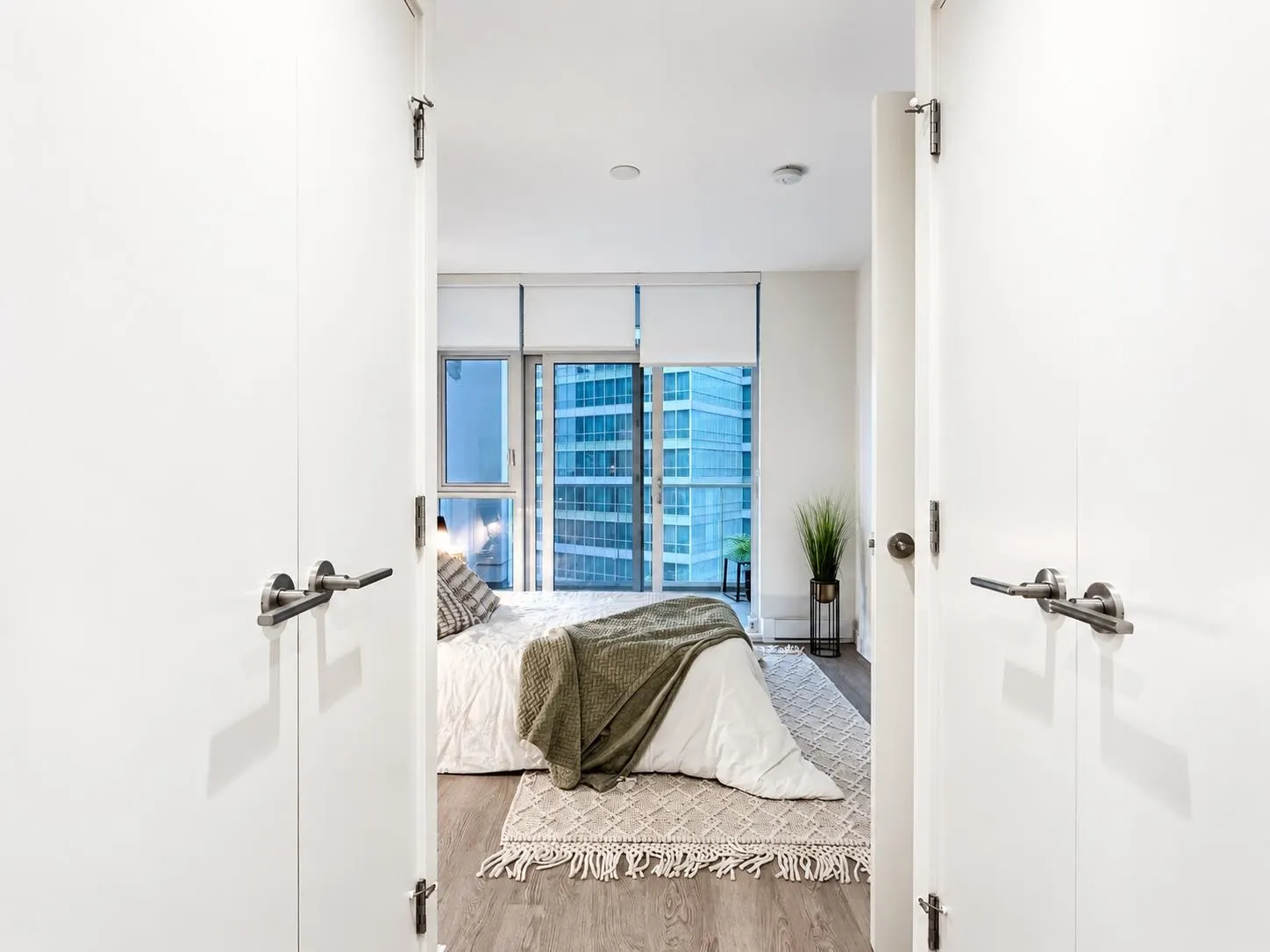 6080 Mckay Avenue #703