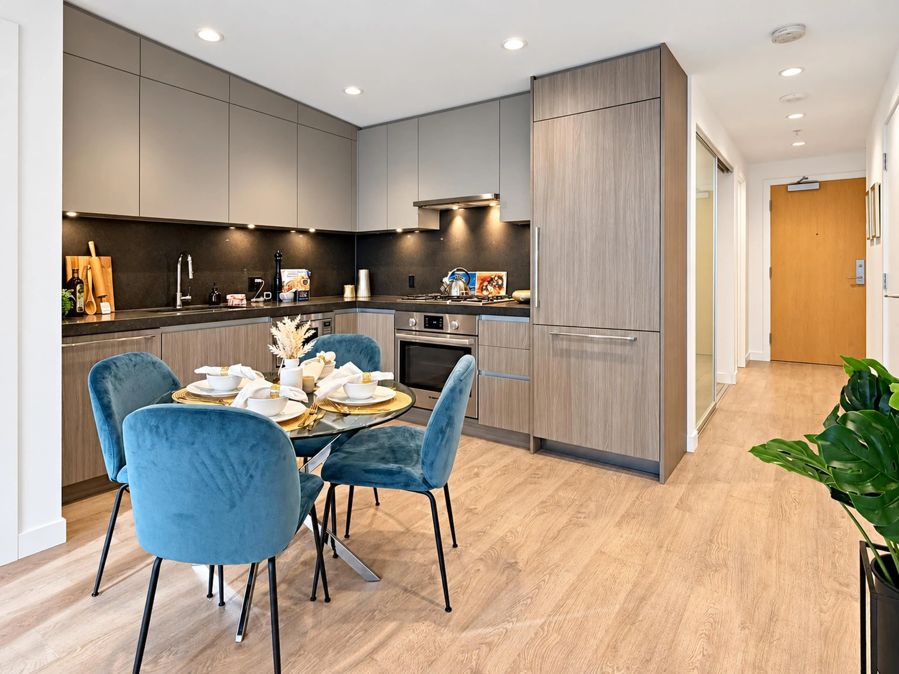 6080 Mckay Avenue #703