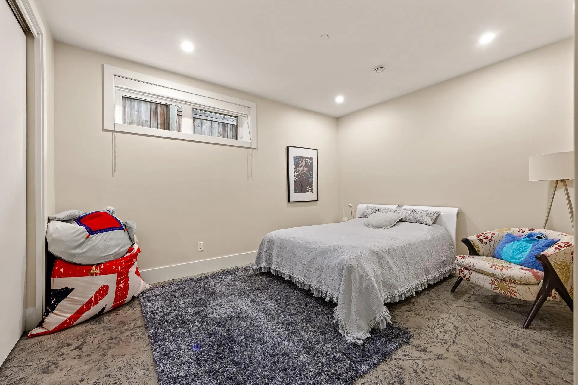 1420 W 54th Avenue