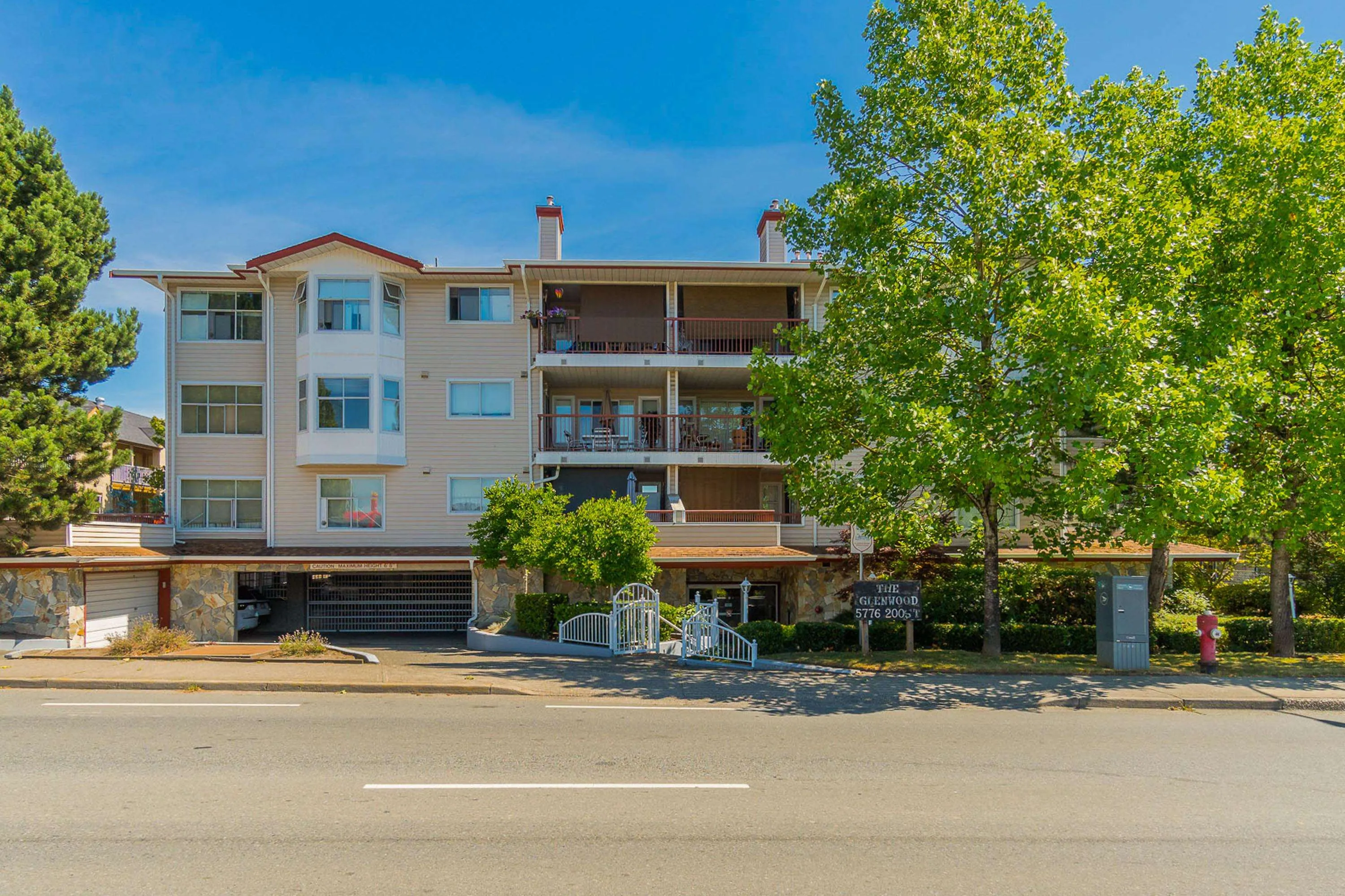 5776 200 Street #103
