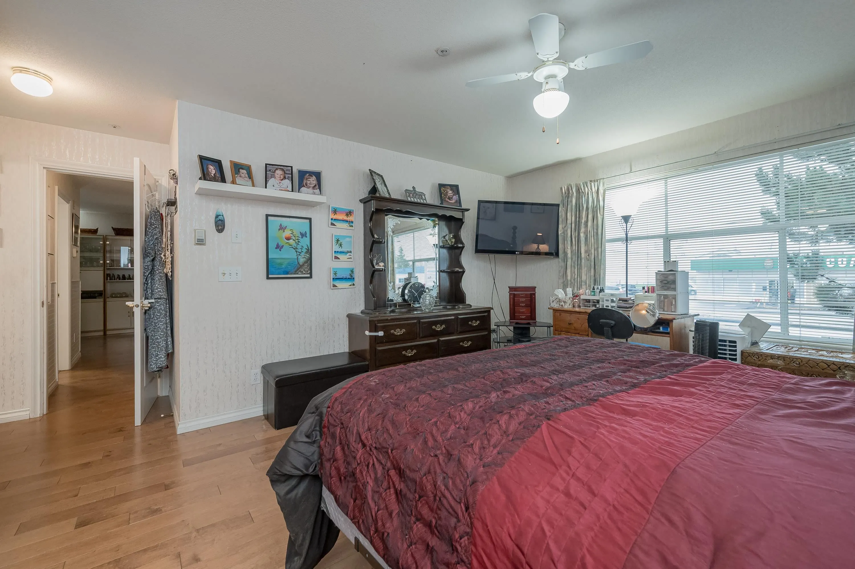 5776 200 Street #103