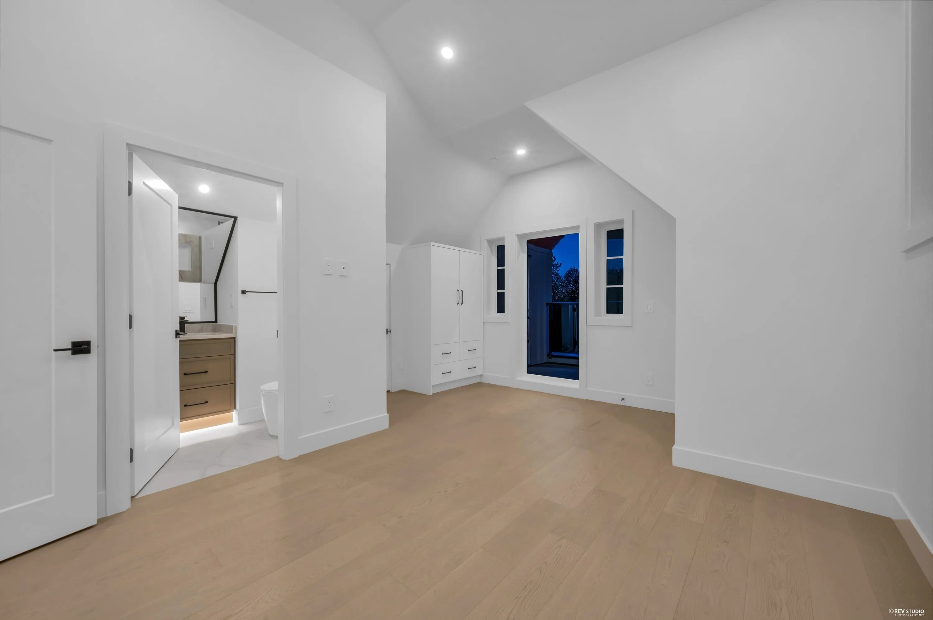 5150 Spencer Street #1