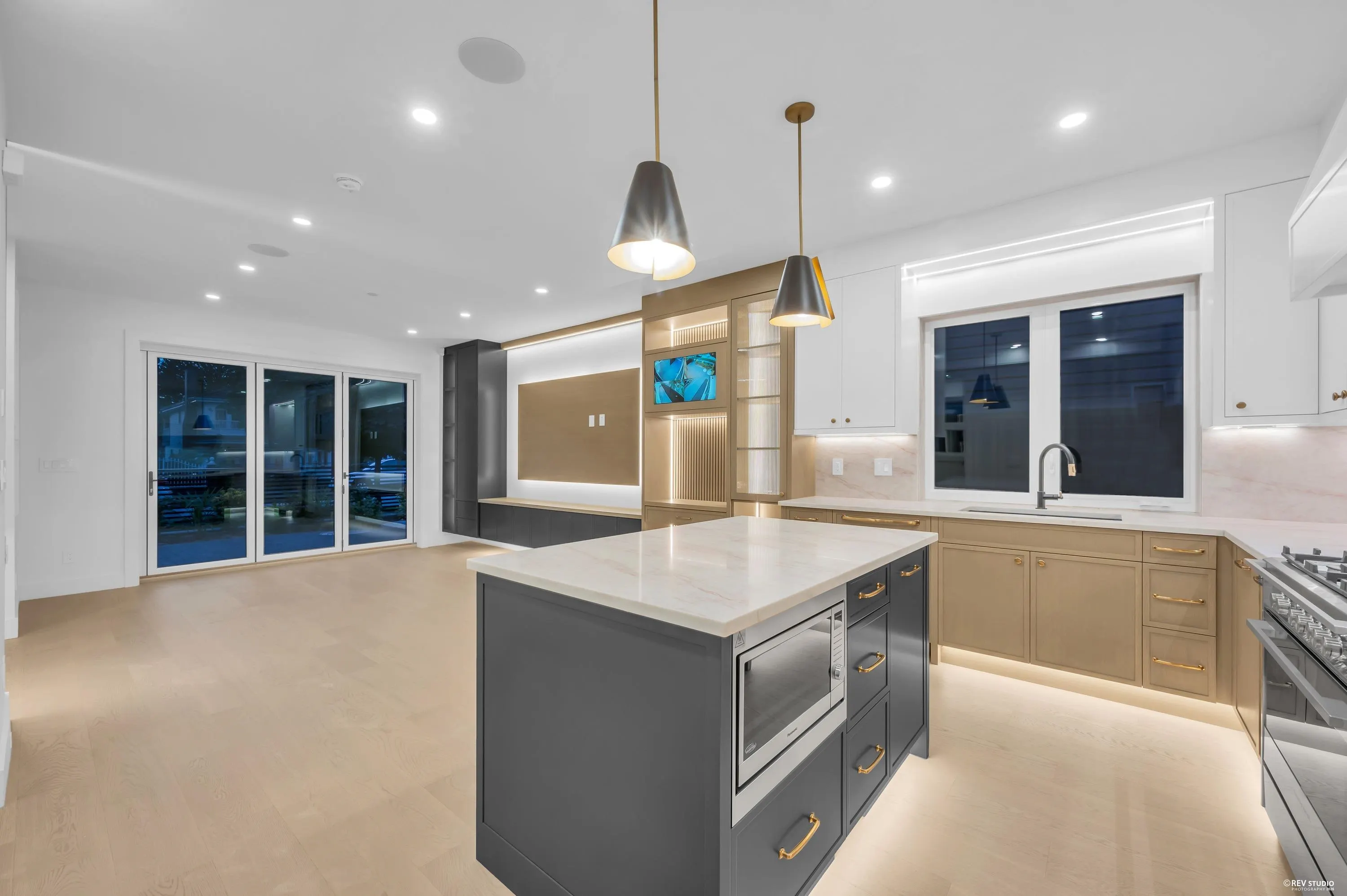 5150 Spencer Street #1