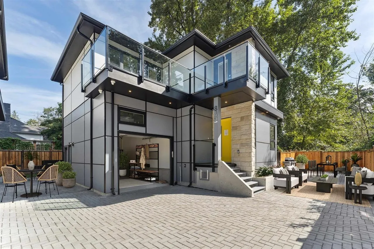 842 St. Denis Avenue