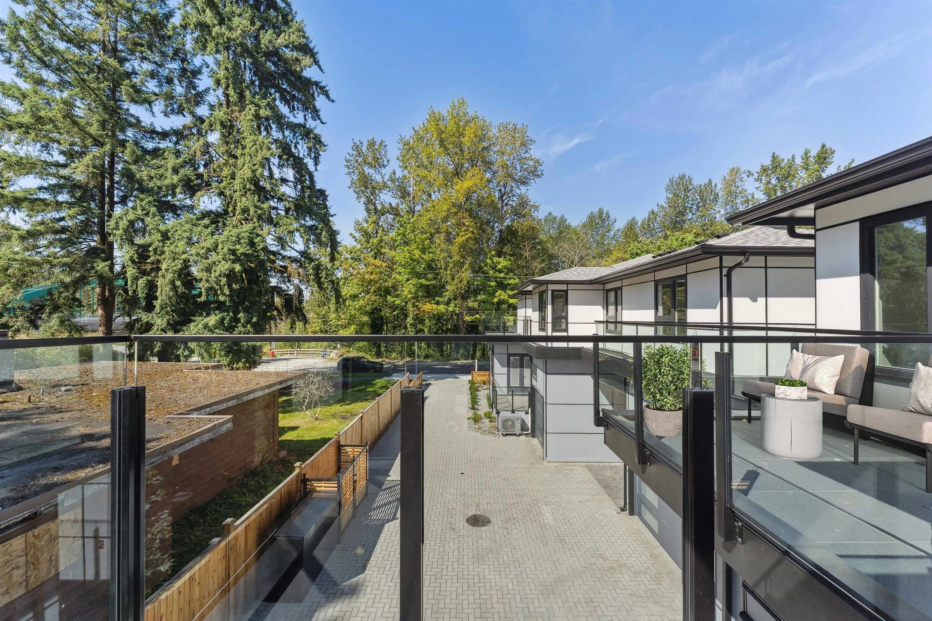 842 St. Denis Avenue