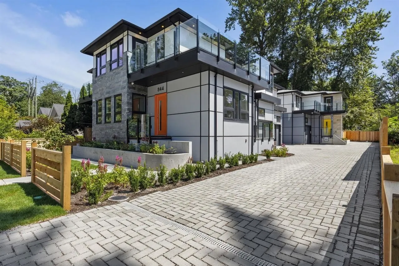 842 St. Denis Avenue