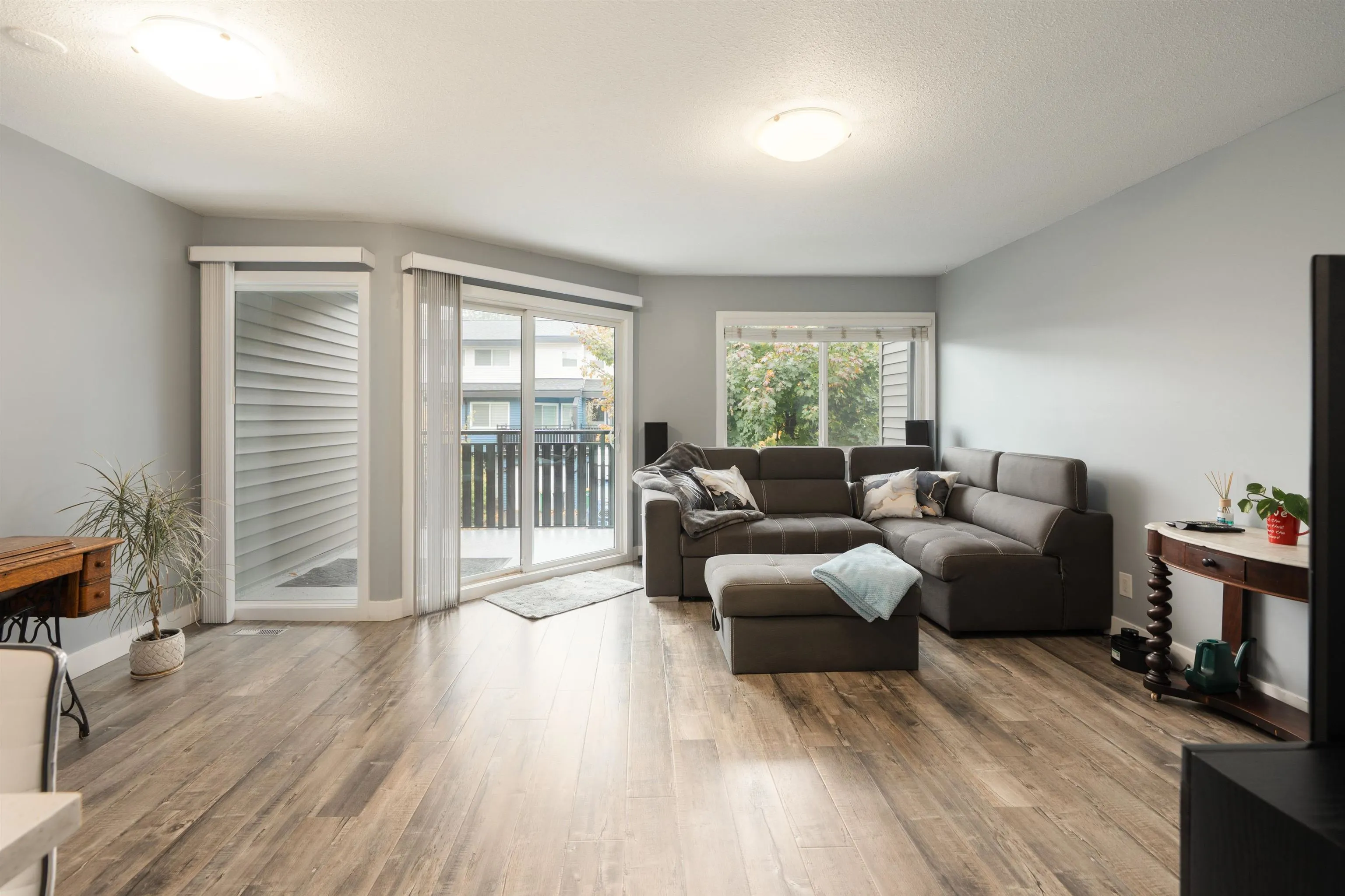 12120 189a Street #16