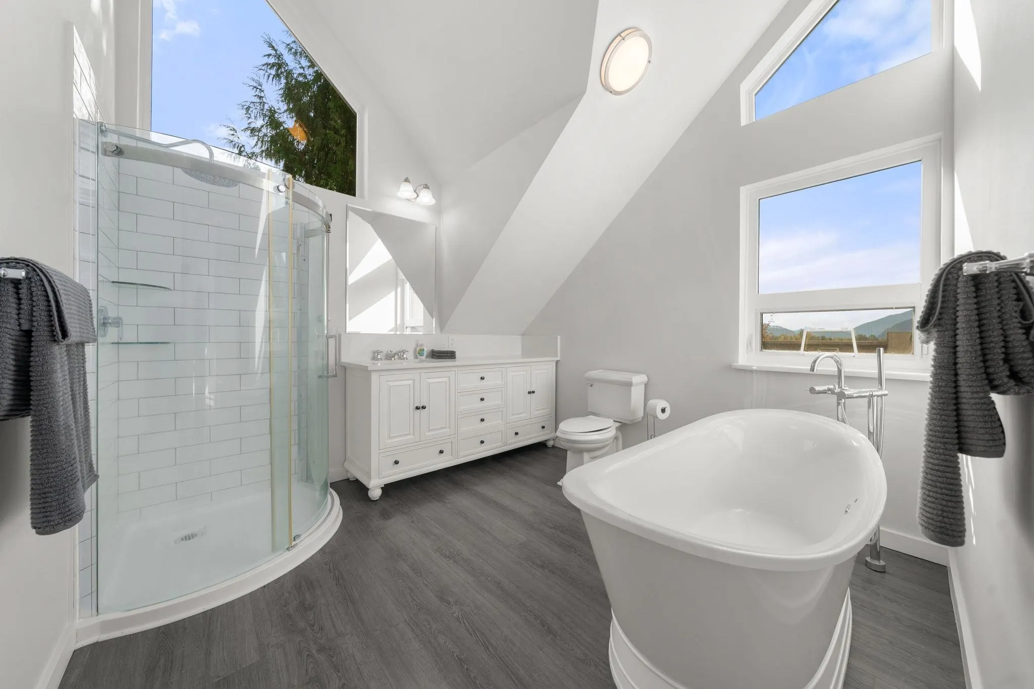 40222 Skyline Drive