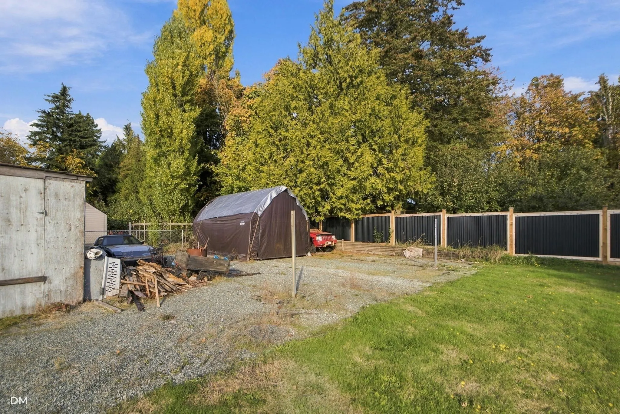 2548 Sunvalley Crescent