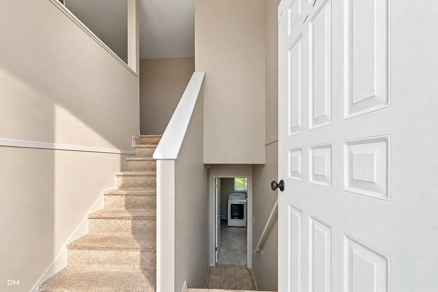 2548 Sunvalley Crescent