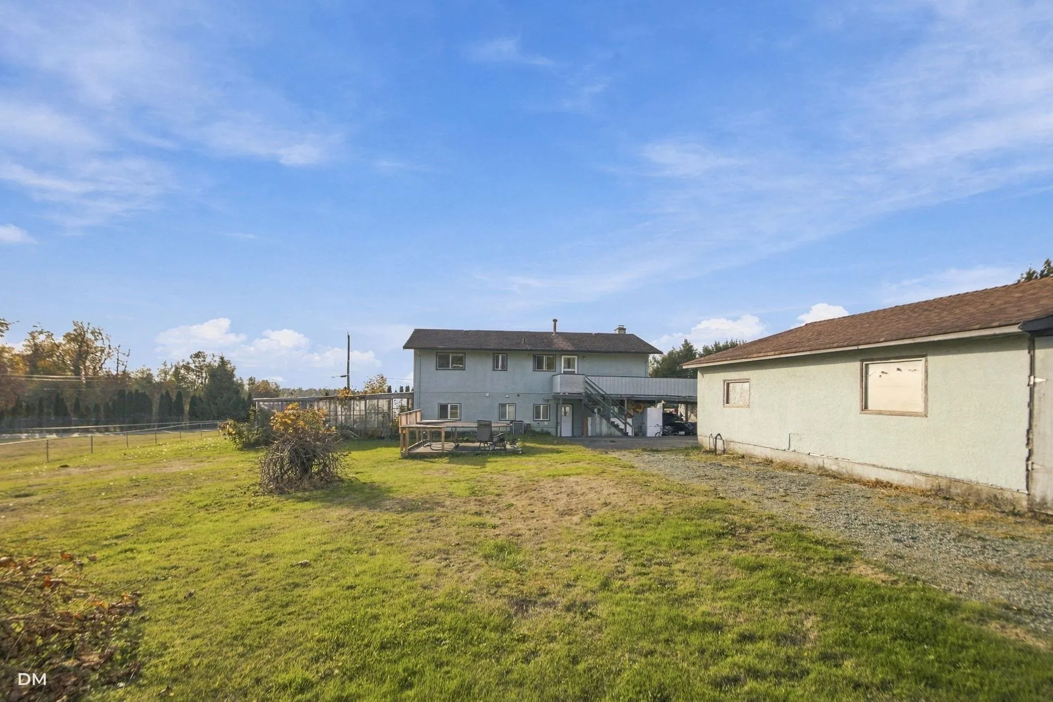2548 Sunvalley Crescent