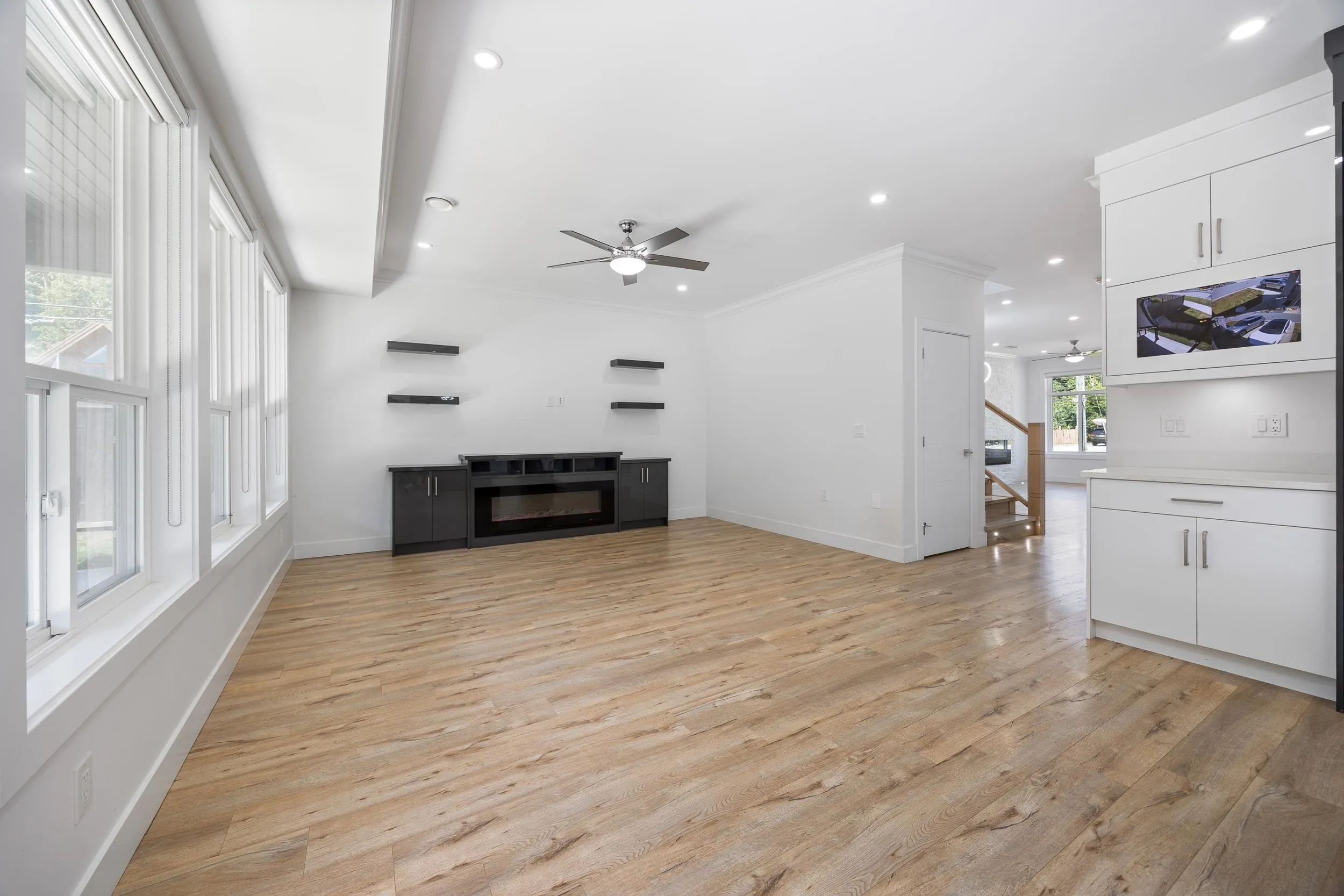 860 Willow Place