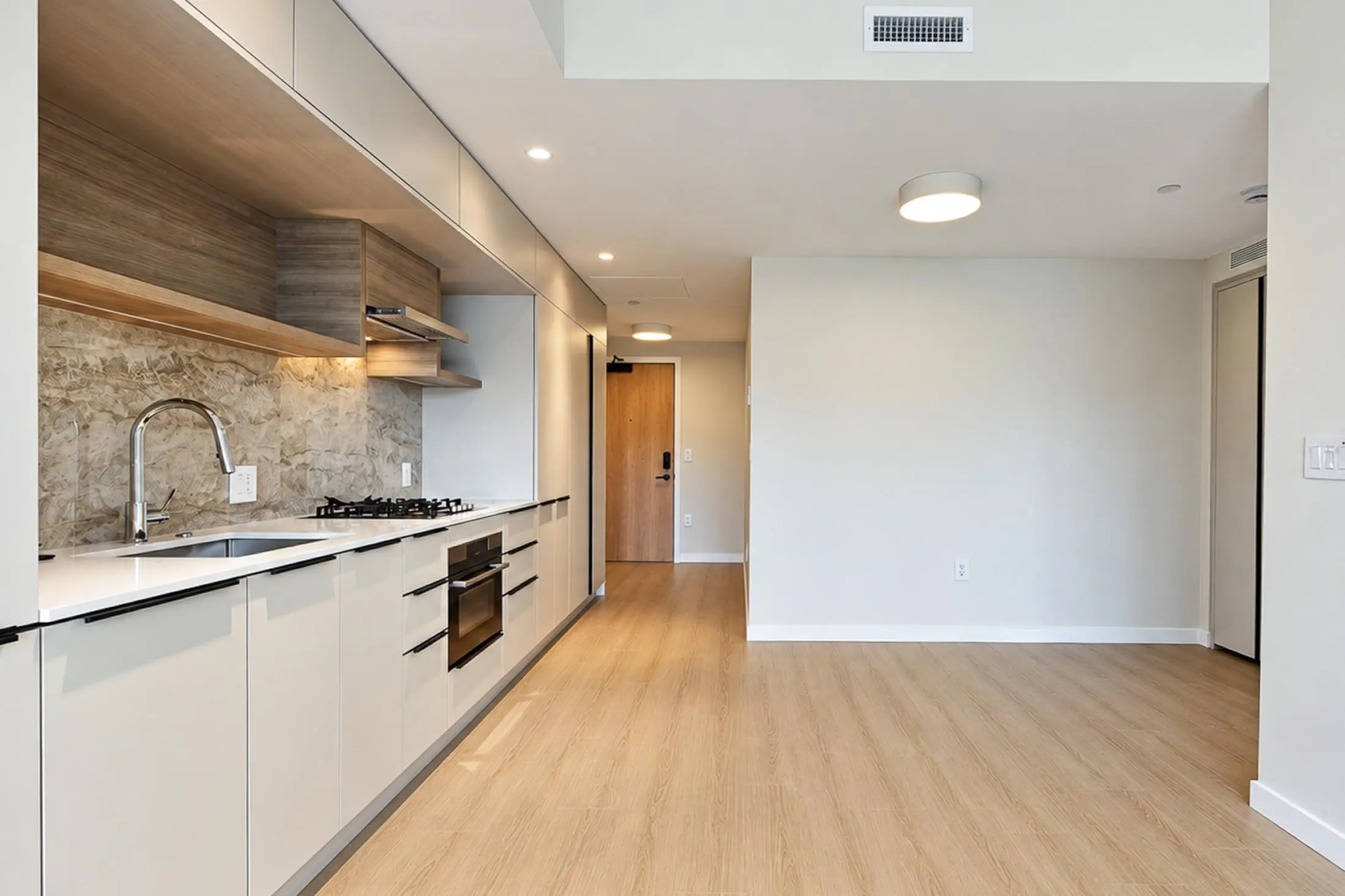 612 Elmwood Street #2506