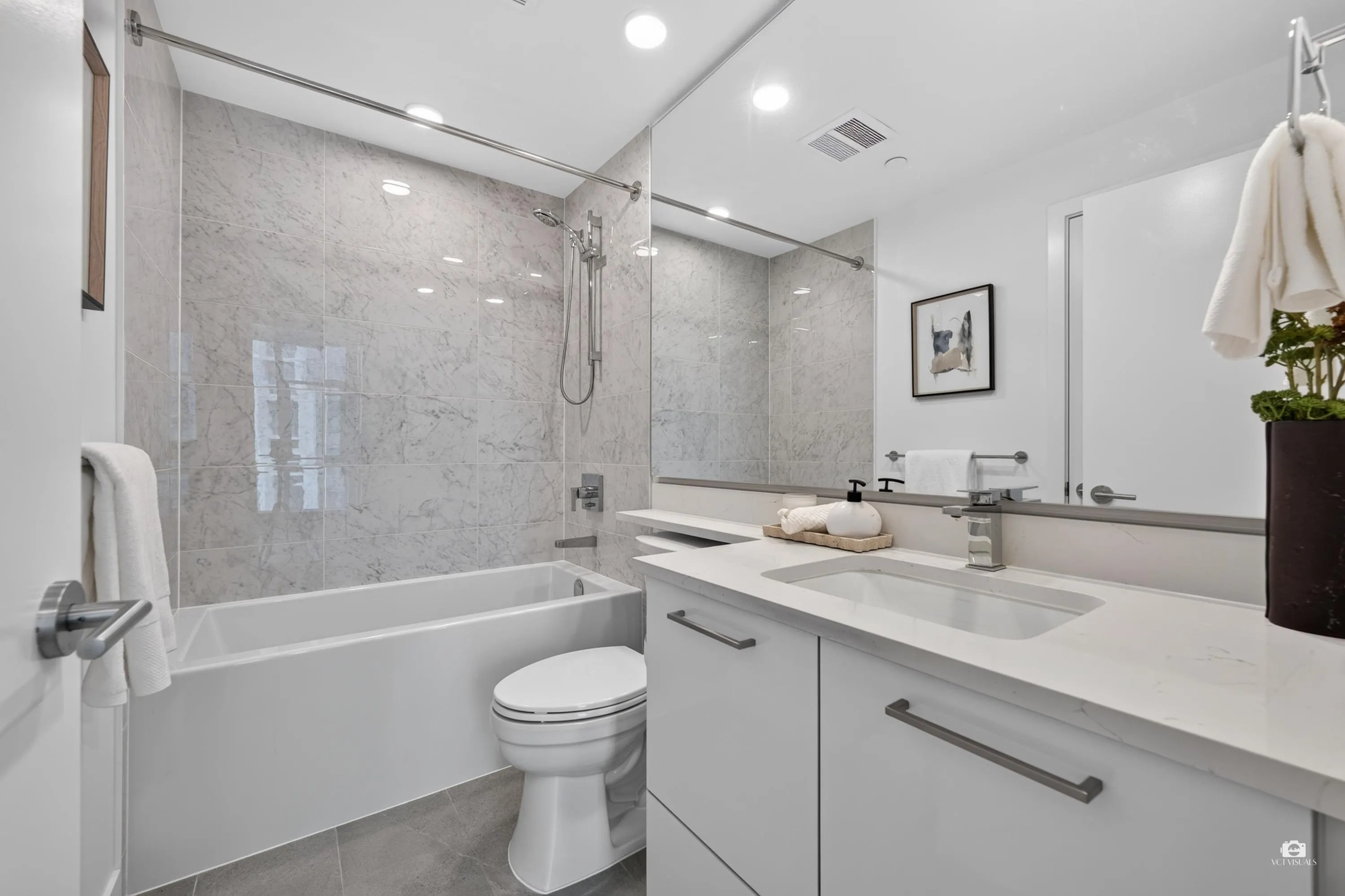 518 Clarke Road #2207