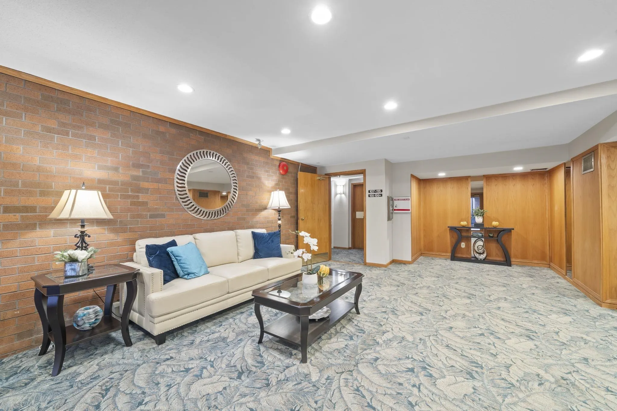 15270 17 Avenue #109