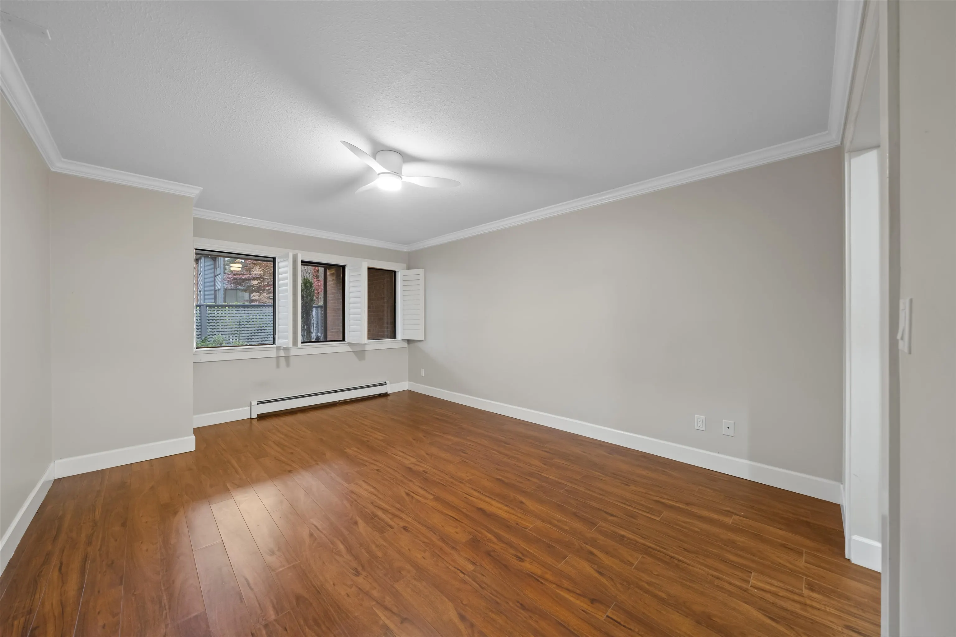 15270 17 Avenue #109