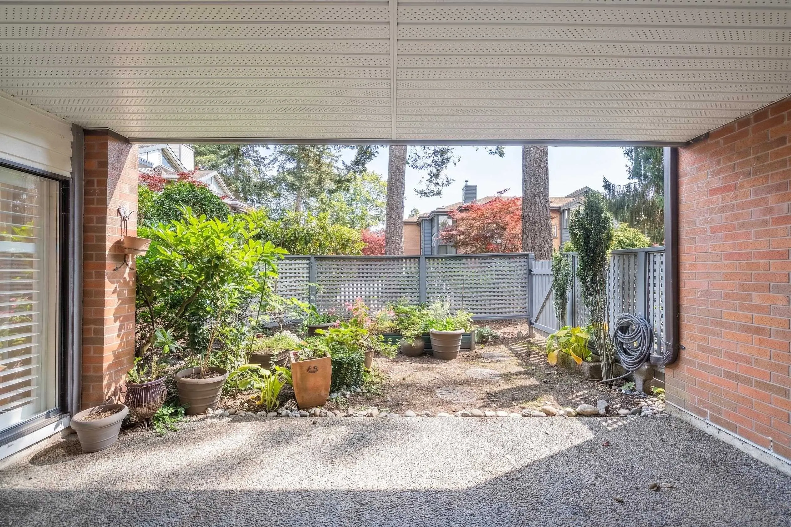 15270 17 Avenue #109
