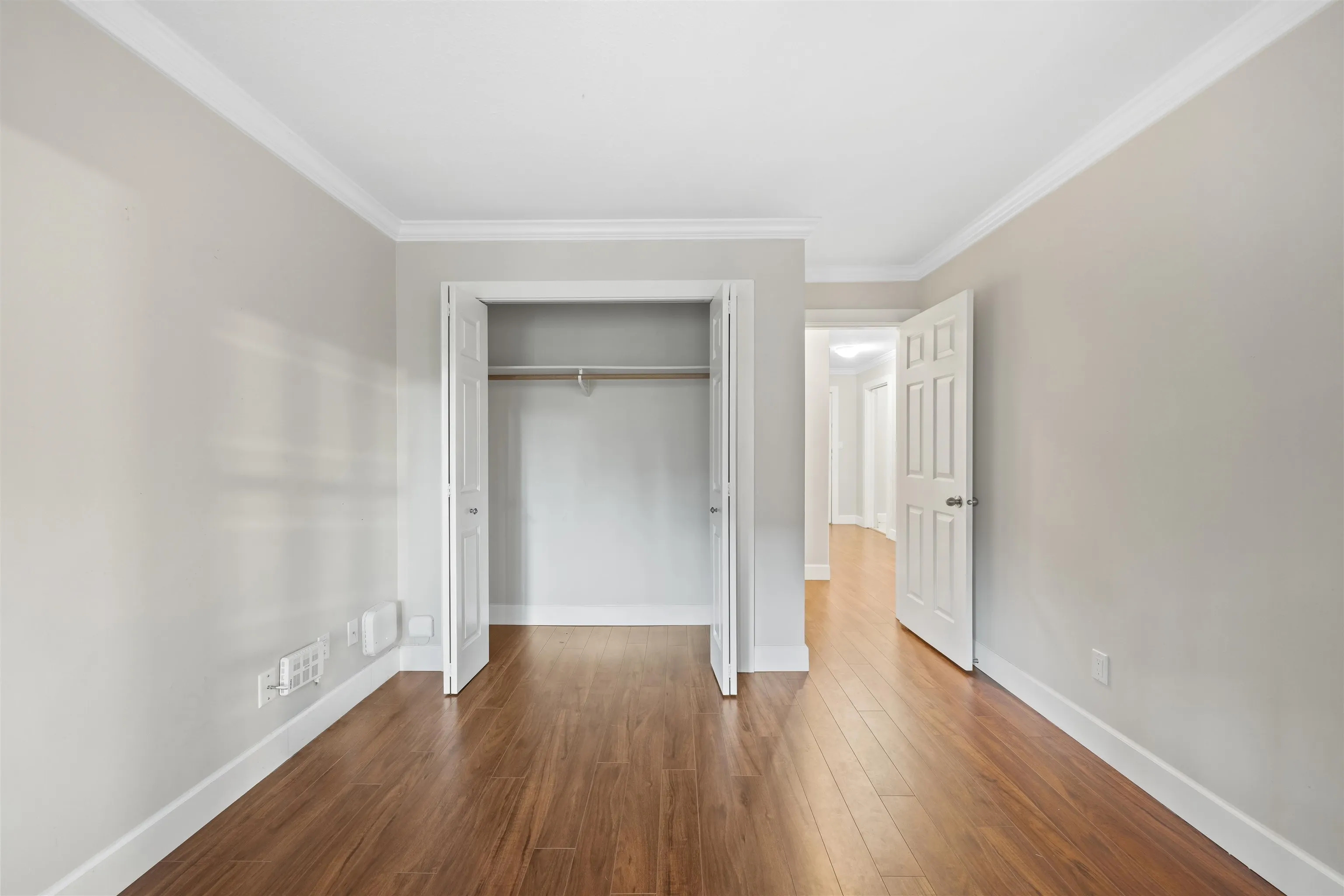 15270 17 Avenue #109