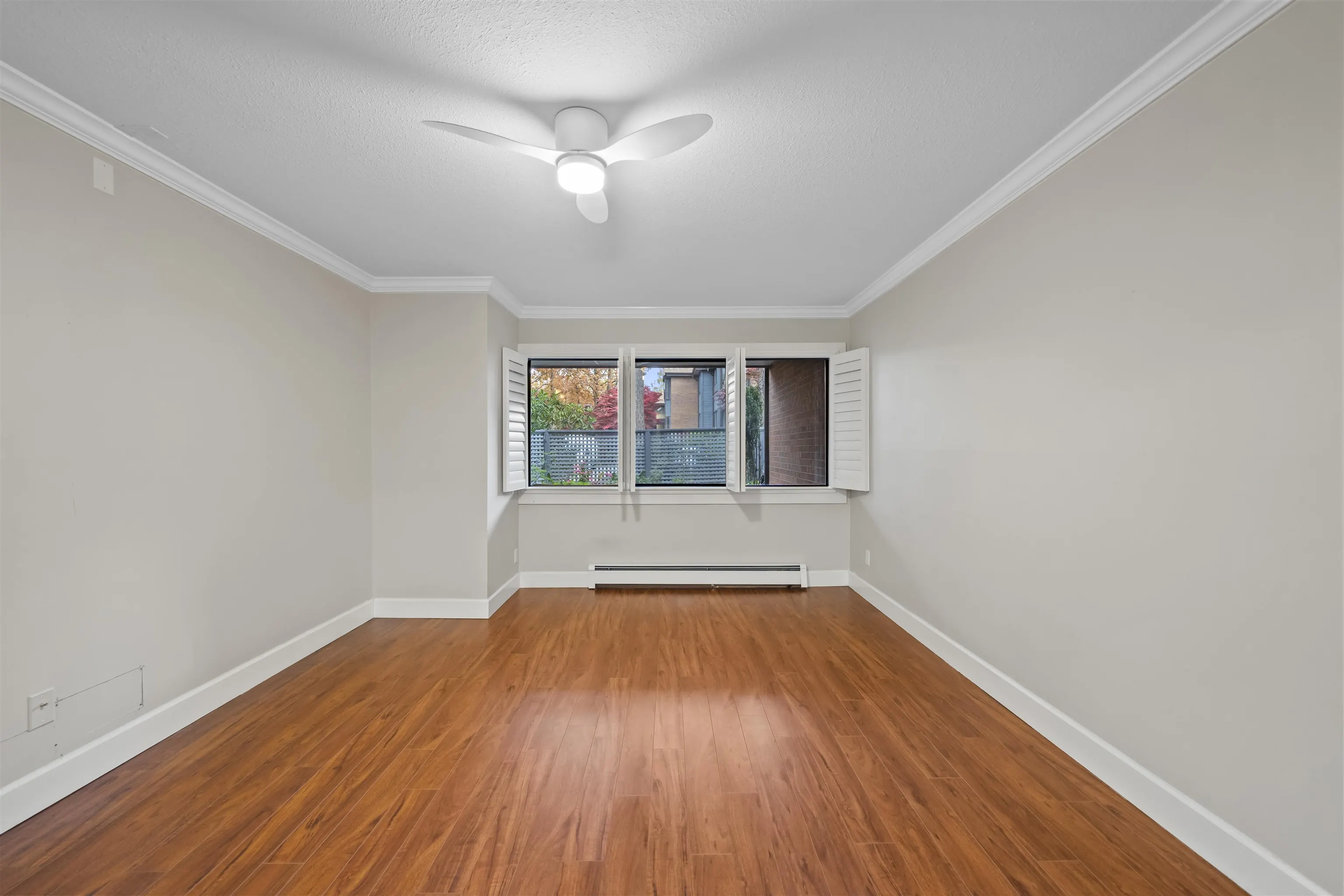 15270 17 Avenue #109