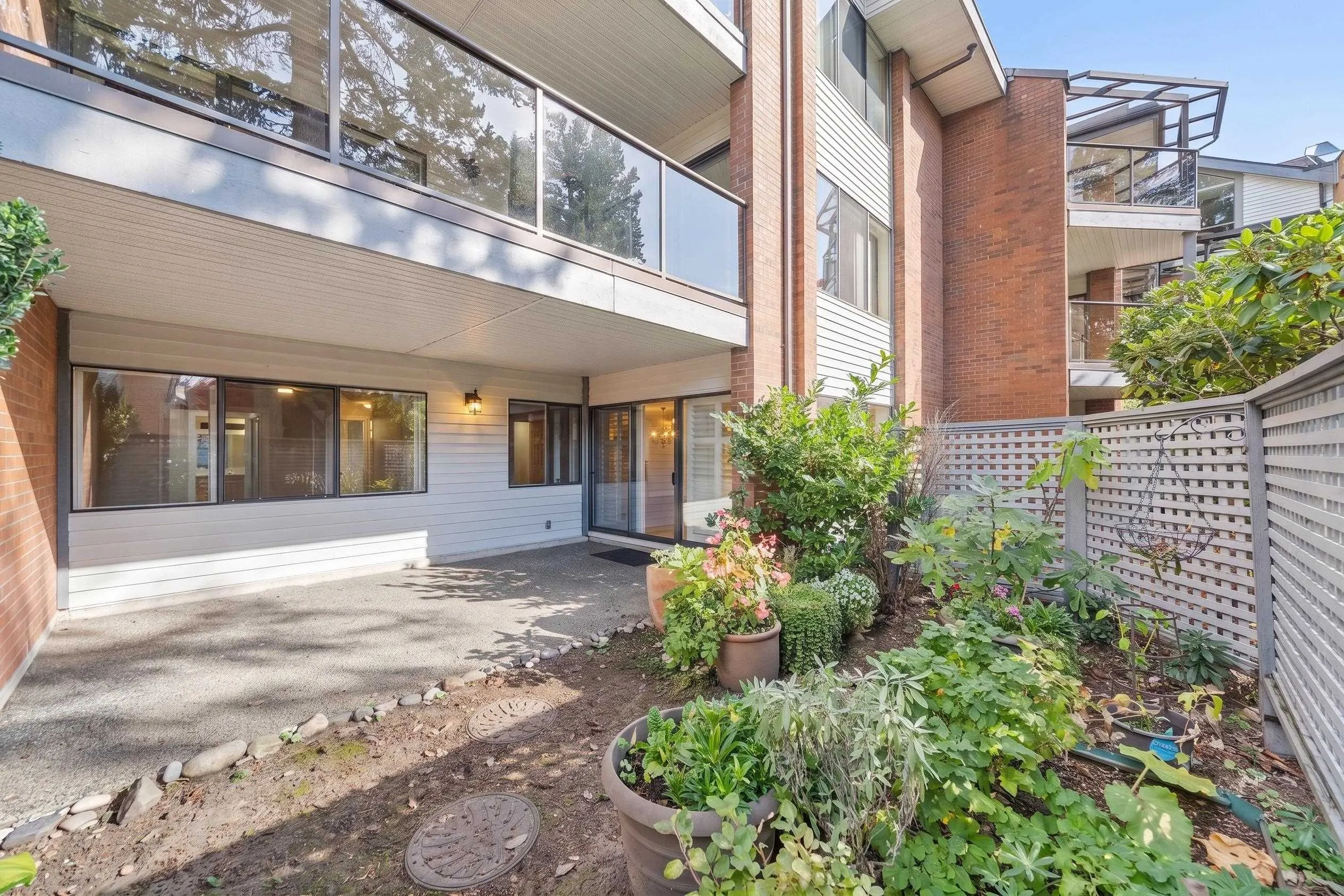 15270 17 Avenue #109